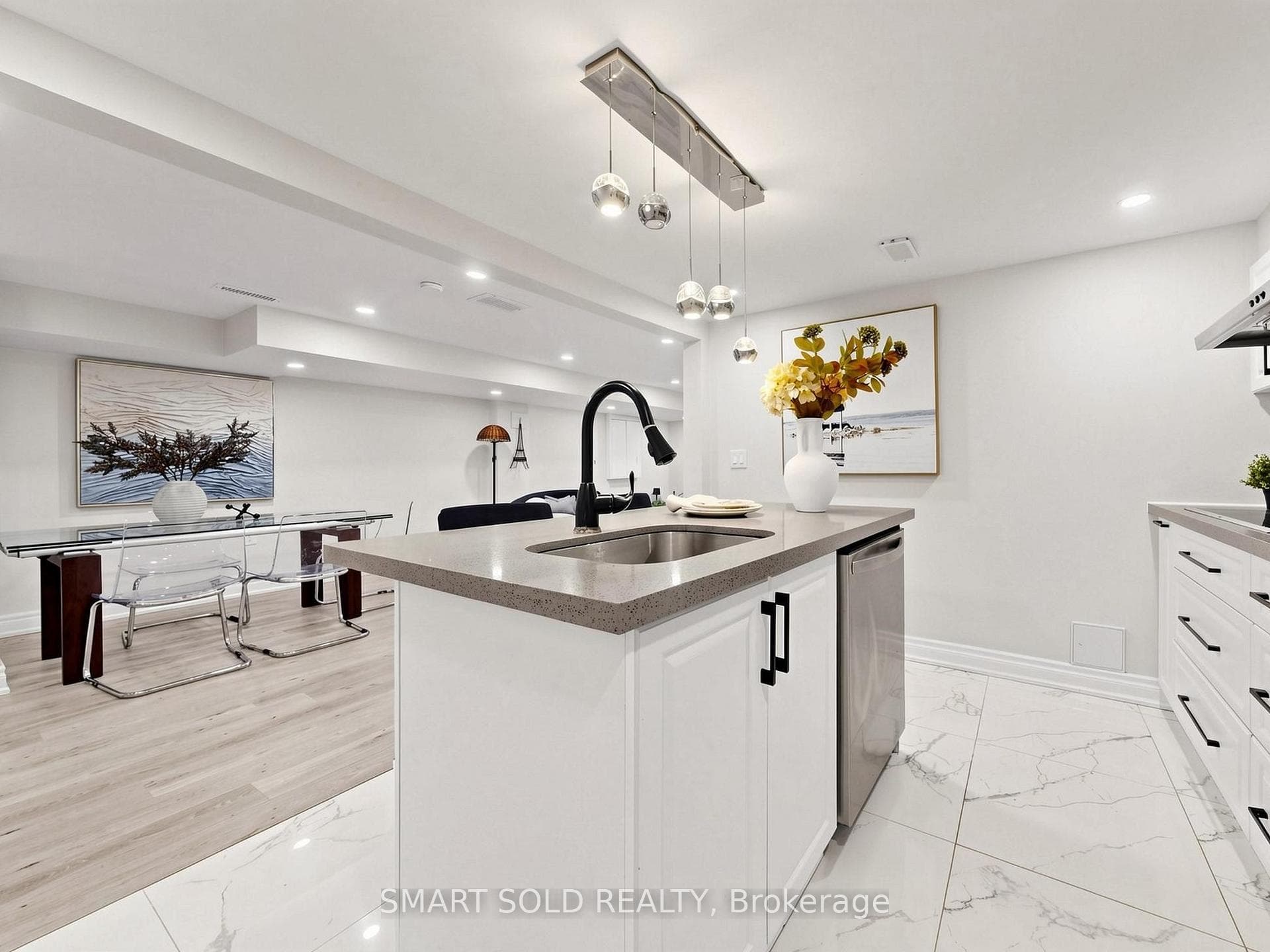 76 Clancy Drive photo 37