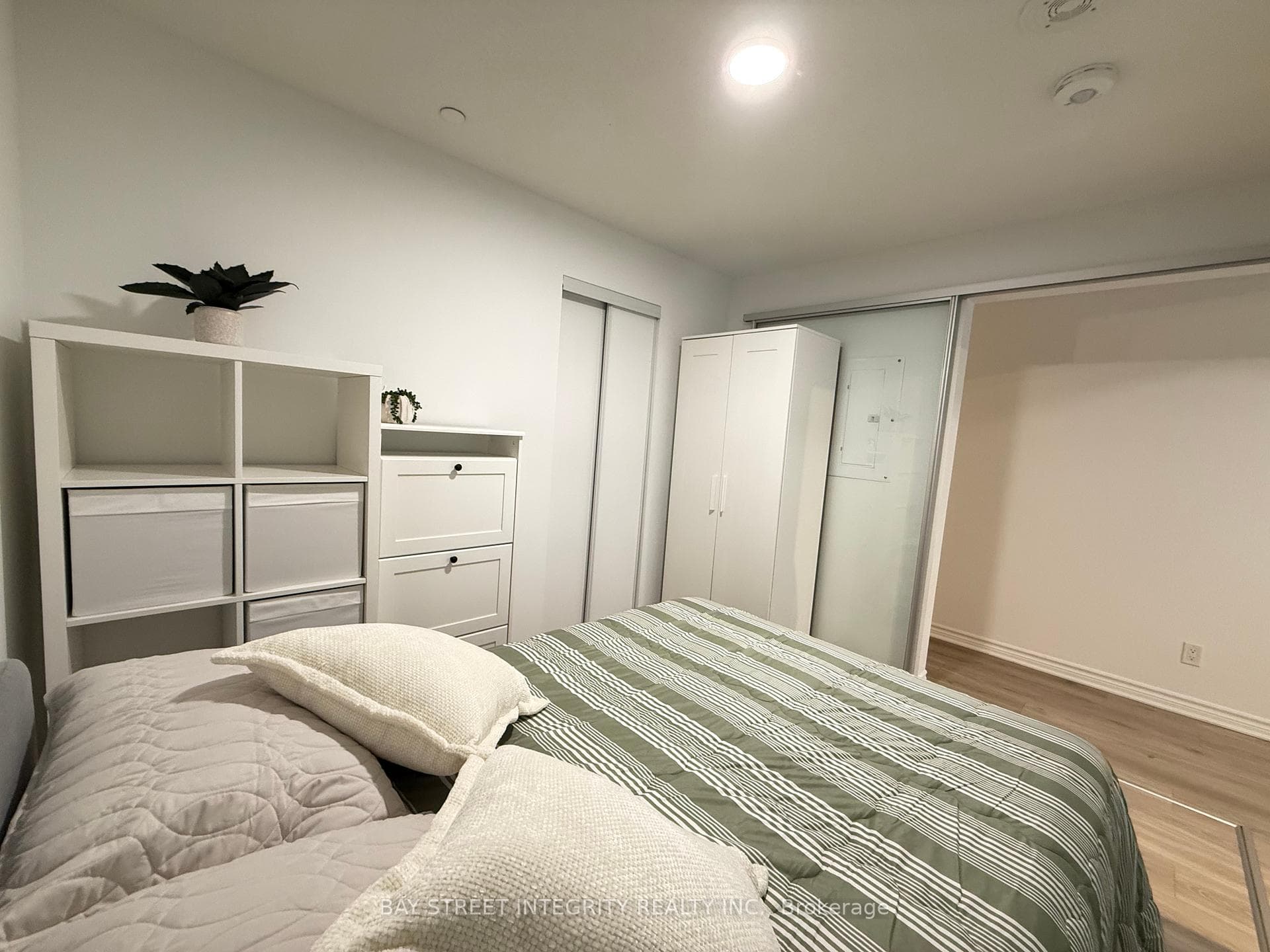 1 Falaise Road Unit 201 photo 10