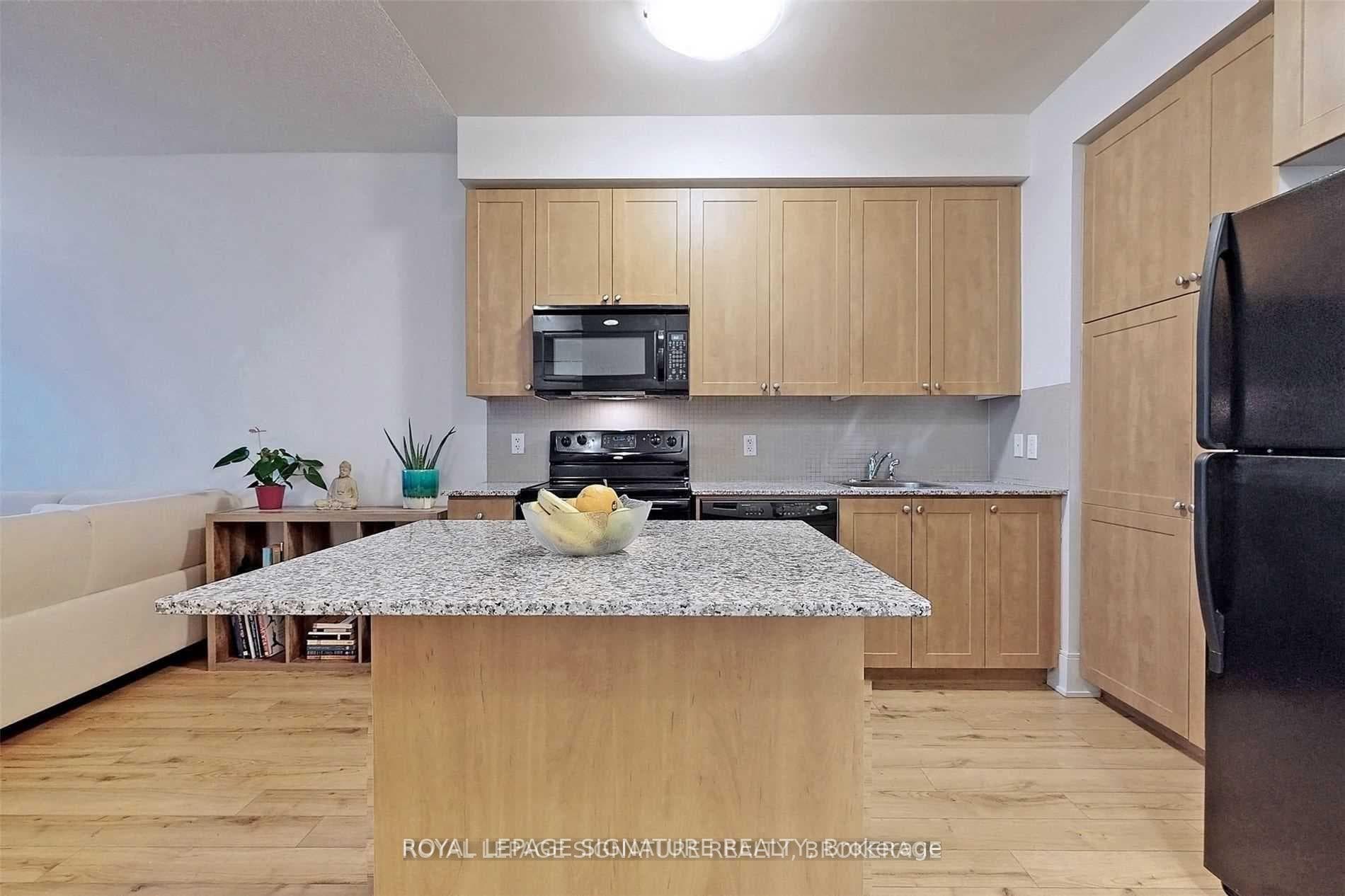 330 Burnhamthorpe Road Unit 2610 photo 14