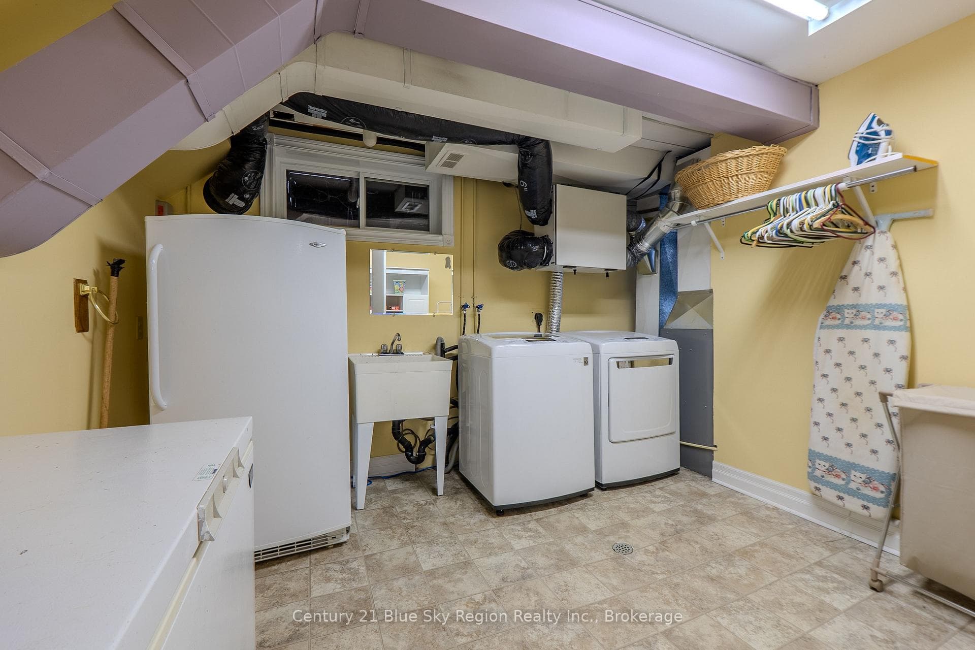 87 Labreche Drive photo 33