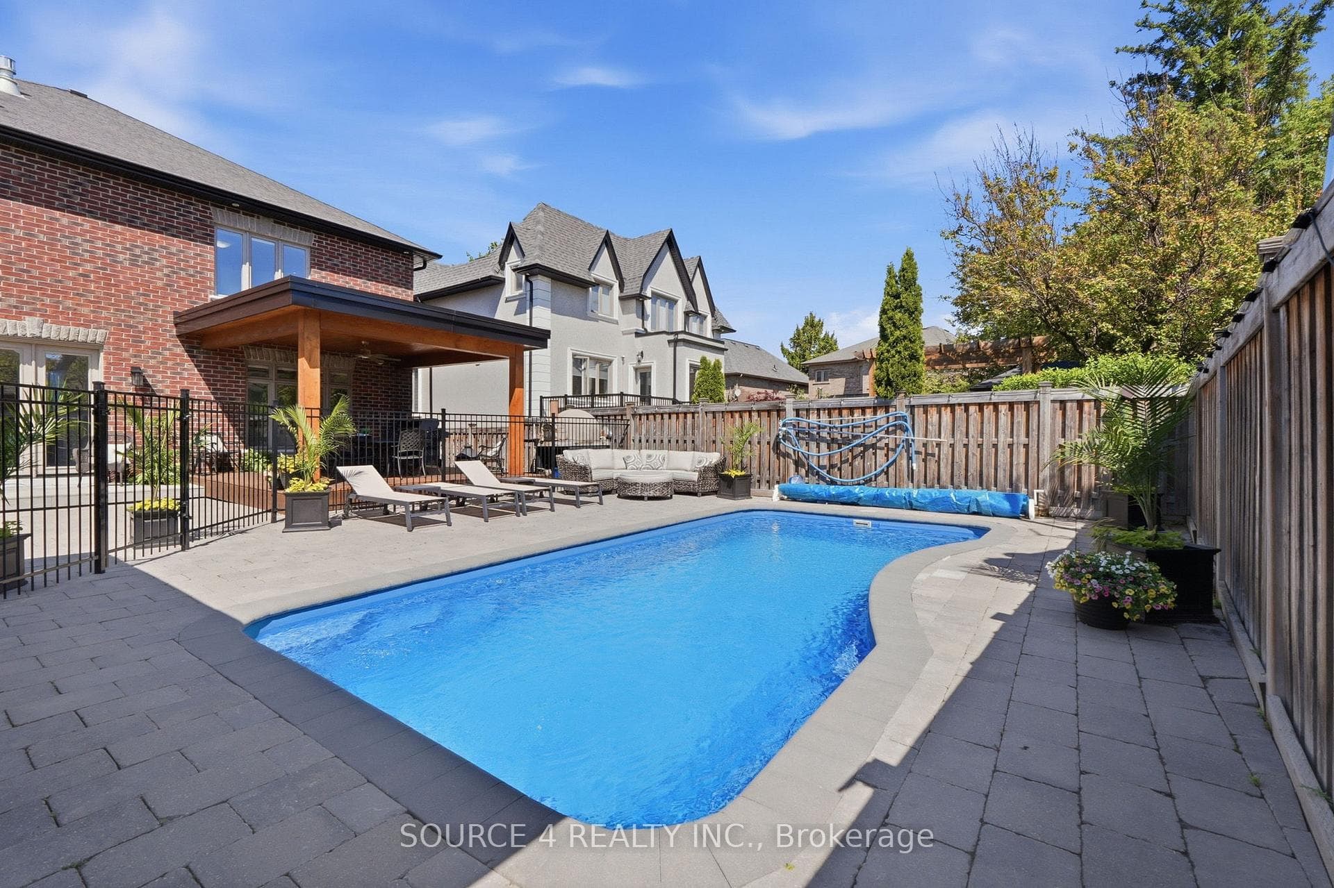 39 Amesbury Drive photo 45