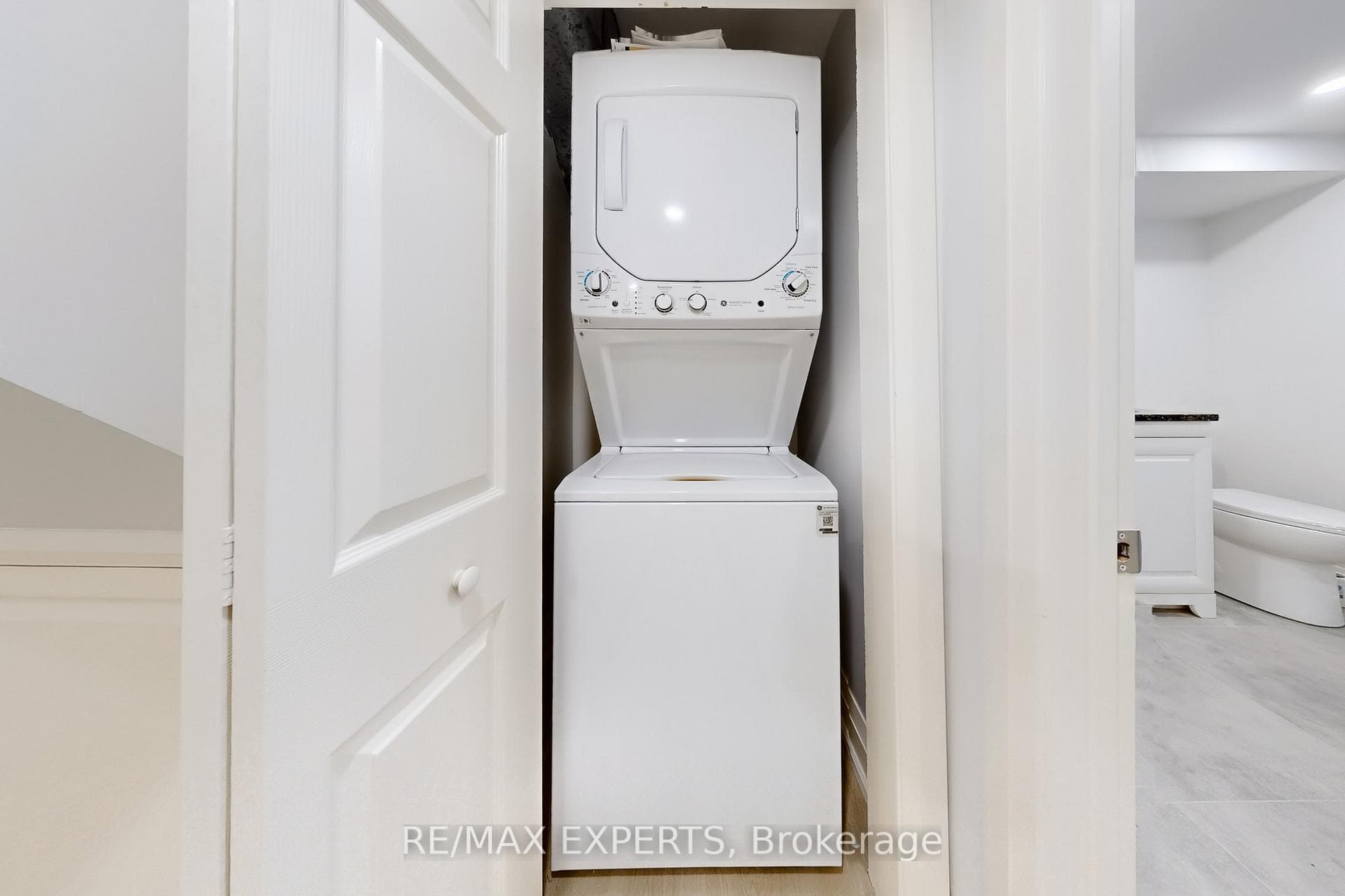1097 Wildwood Drive Unit Lower photo 19