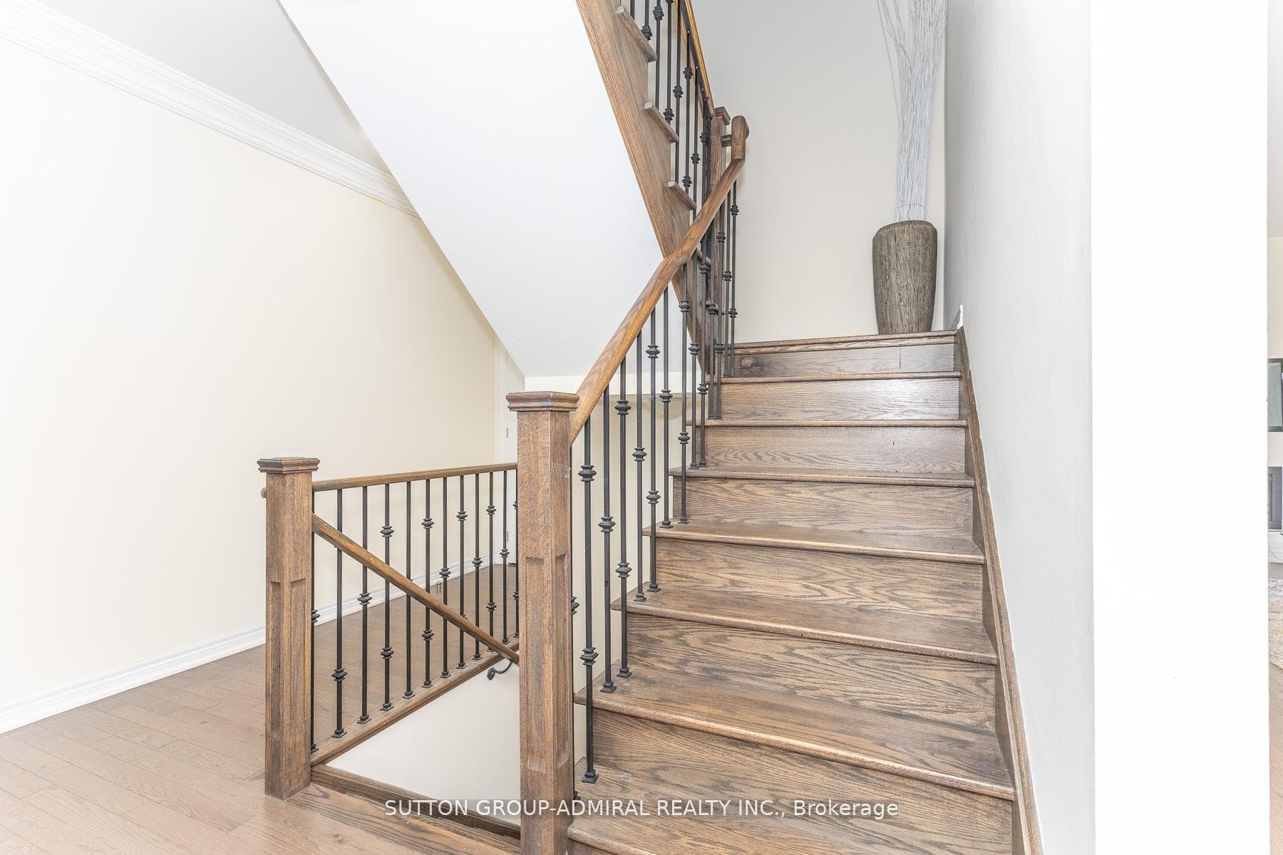 30 Albert Spencer Avenue photo 20