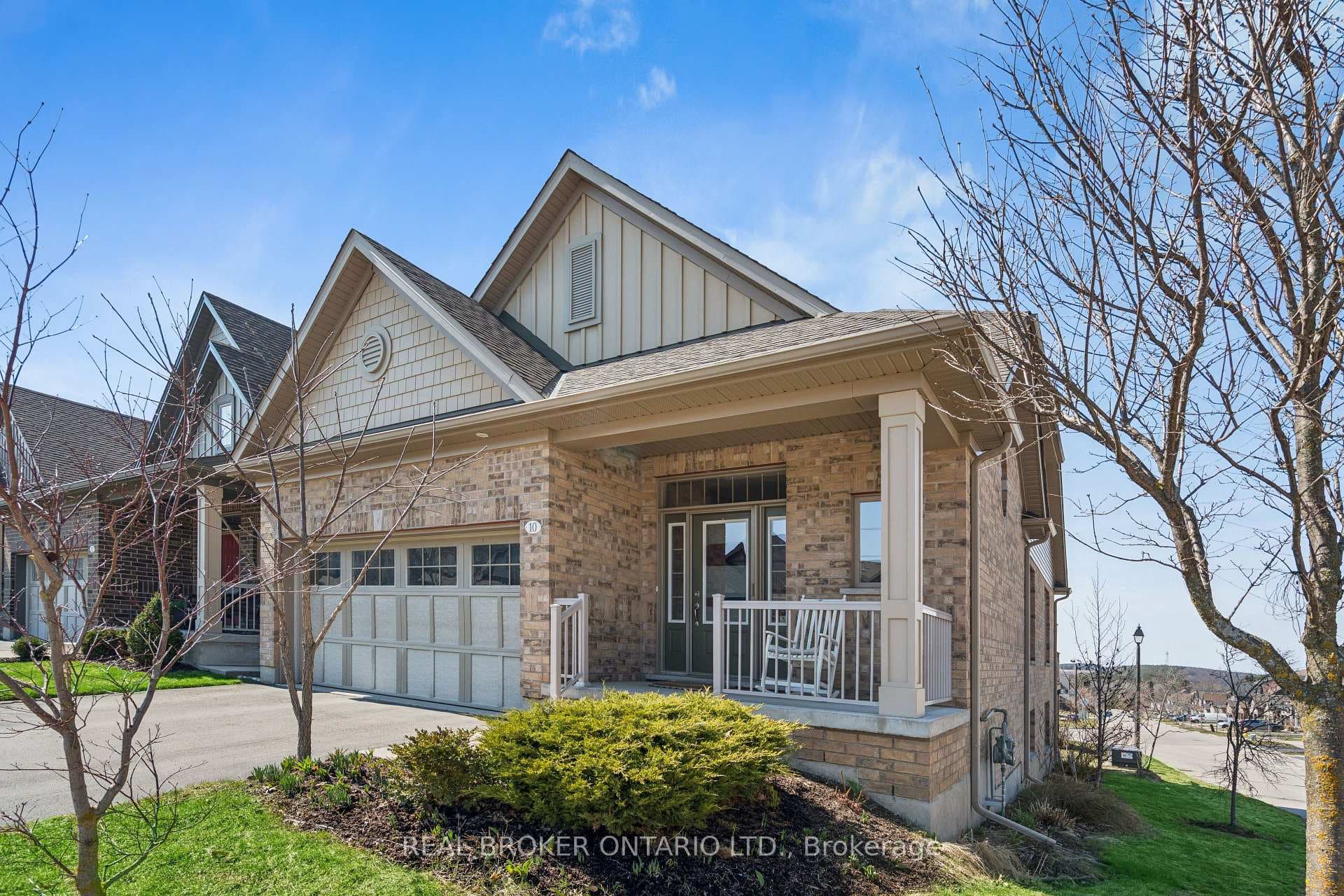 10 Chestnut Drive photo 4