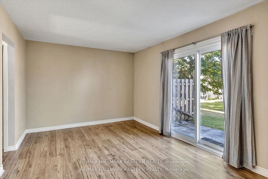 996 Sydenham Road Unit #67 photo 15