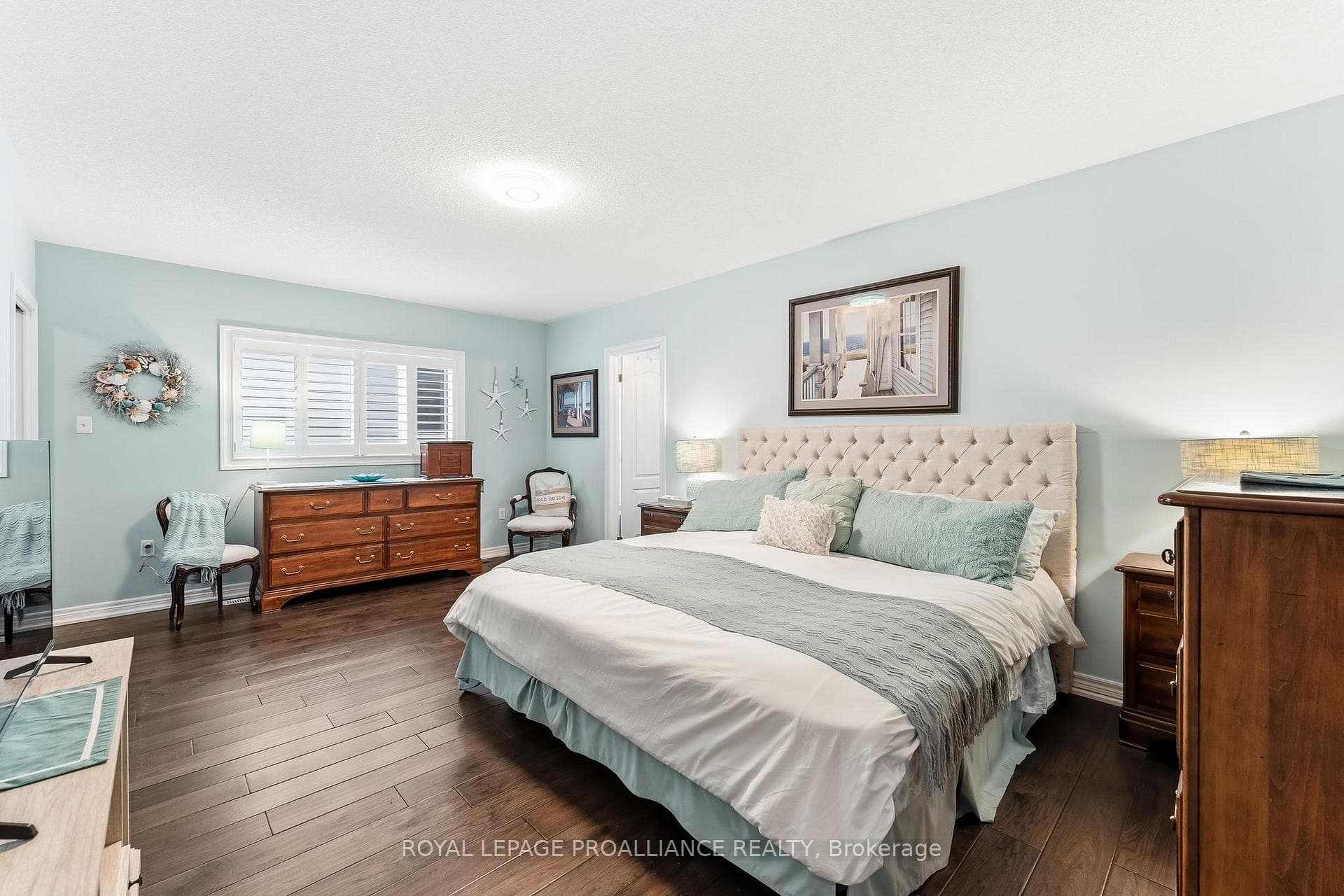 96 White Drive photo 23