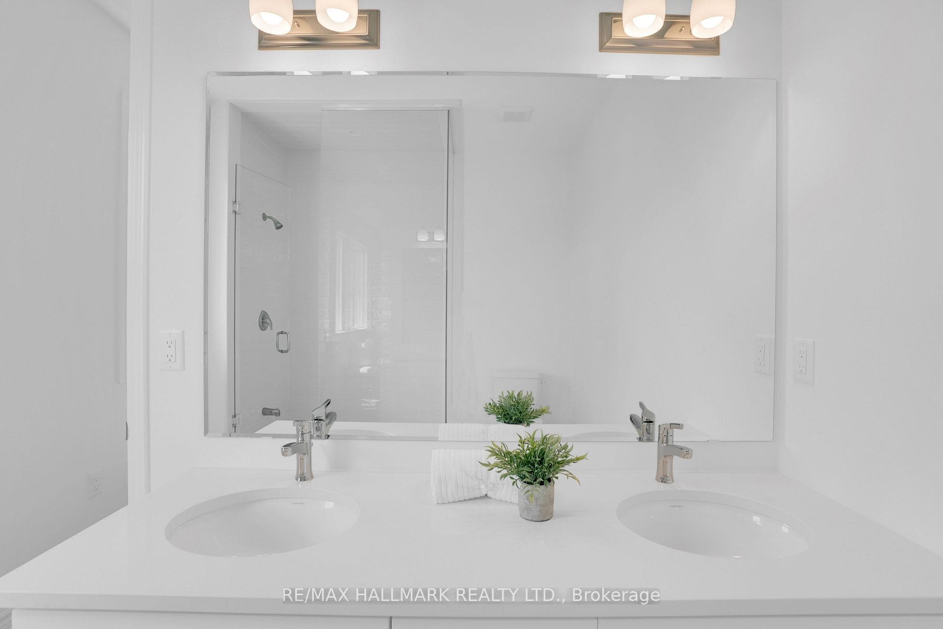 16 Foxley Heights photo 22