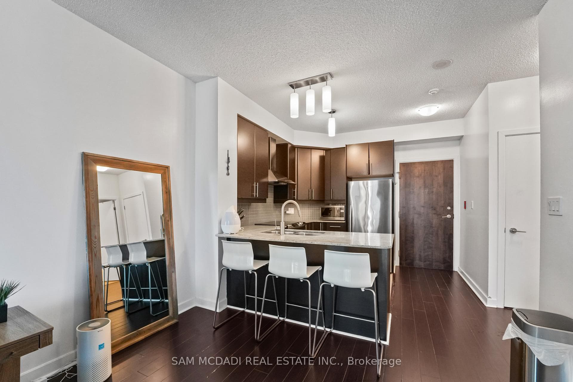 18 Harbour Street Unit 2304 photo 5