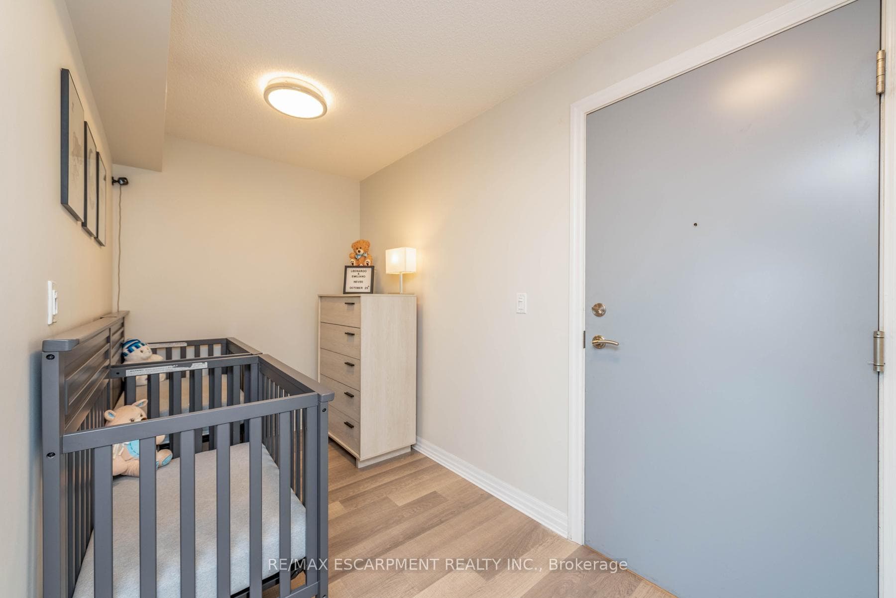 80 Esther Lorrie Drive Unit 802 photo 7