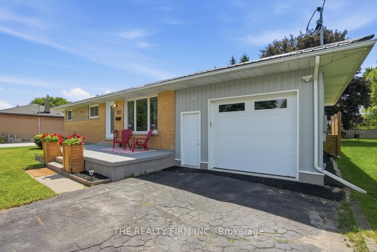 187 Byron Street photo 3
