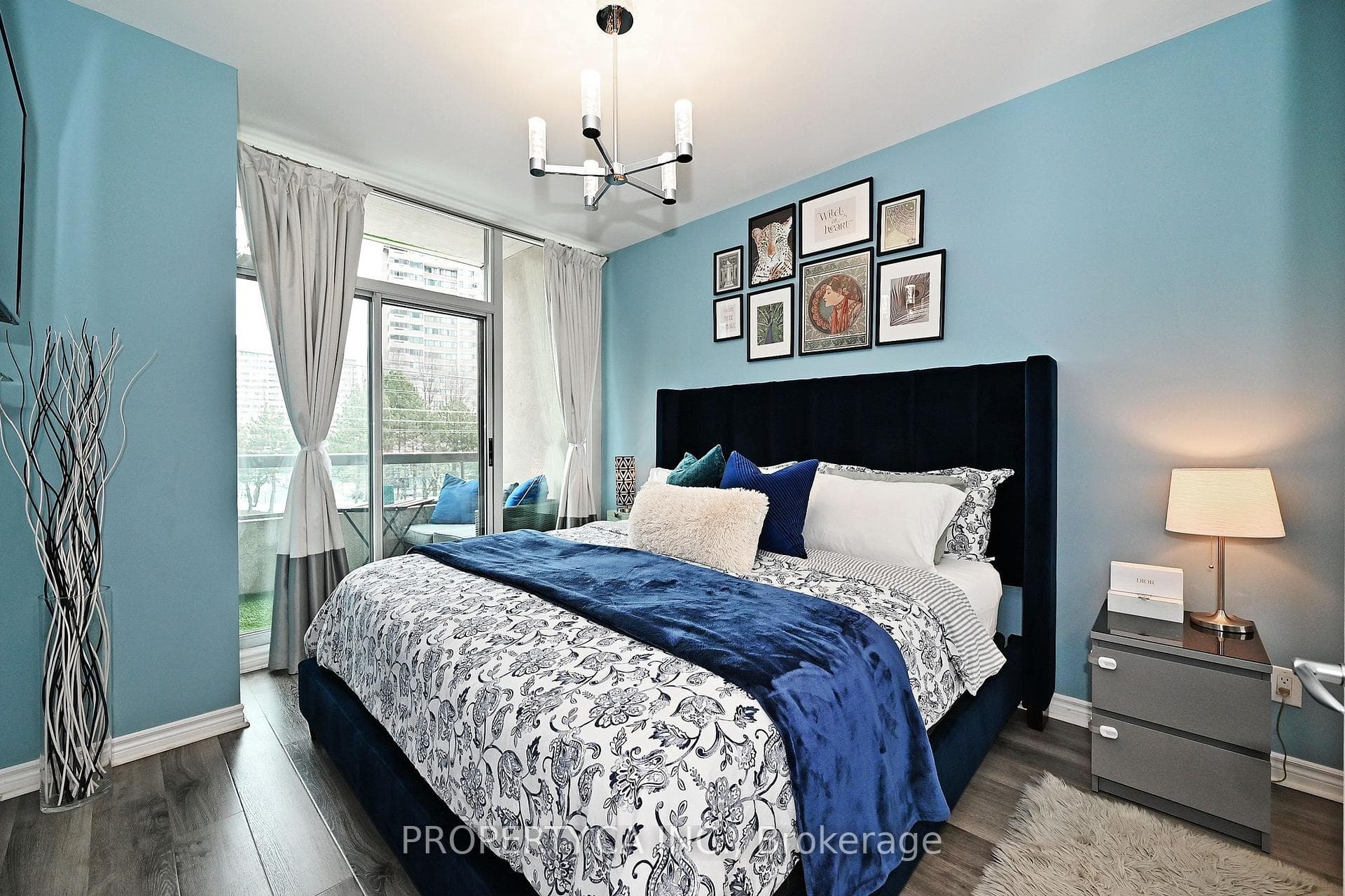 3504 Hurontario Street Unit 301 photo 13