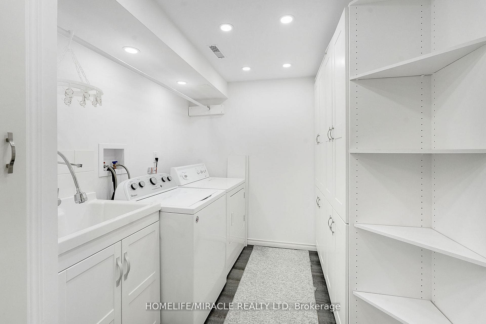 4165 Fieldgate Drive Unit 32 photo 11