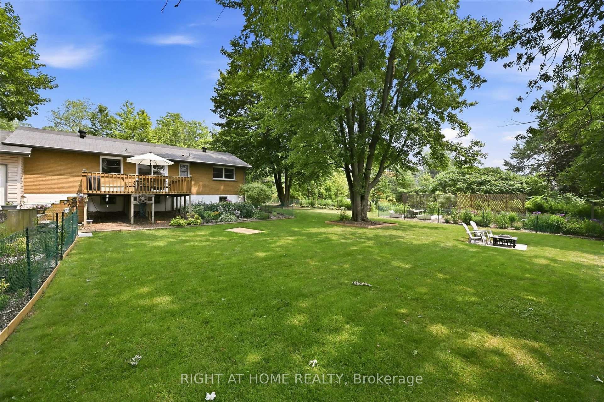 263 Weir's Lane photo 35