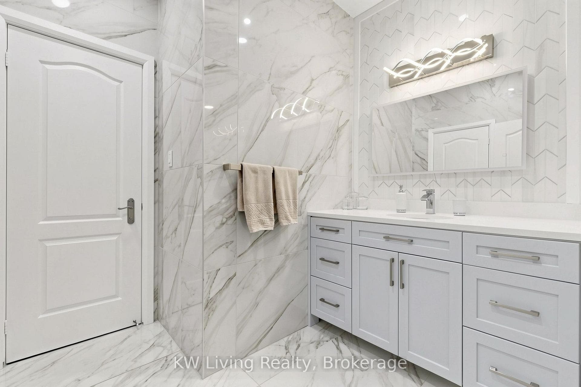 16 Montressor Court photo 39