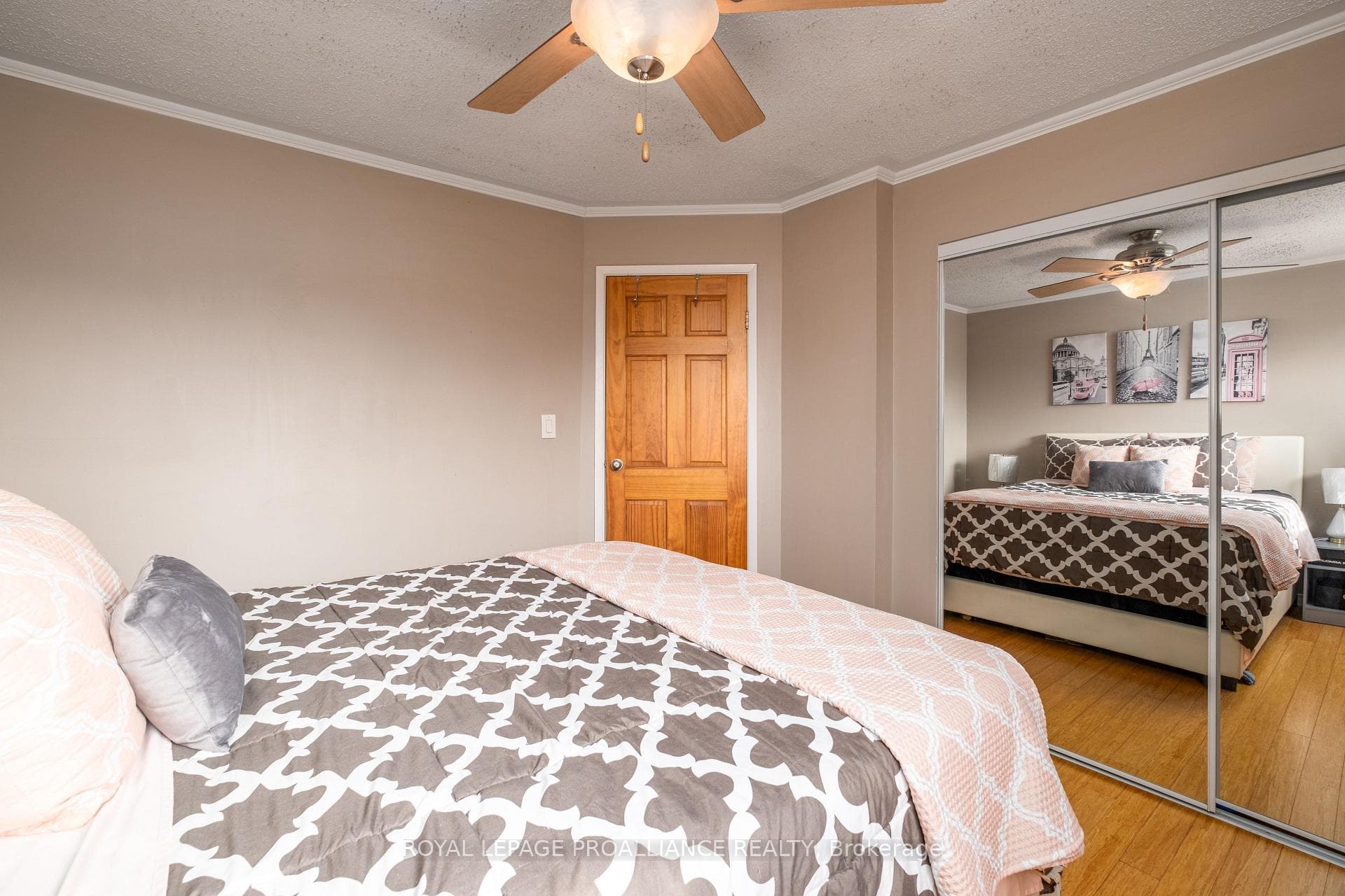 745 Ridley Drive photo 27