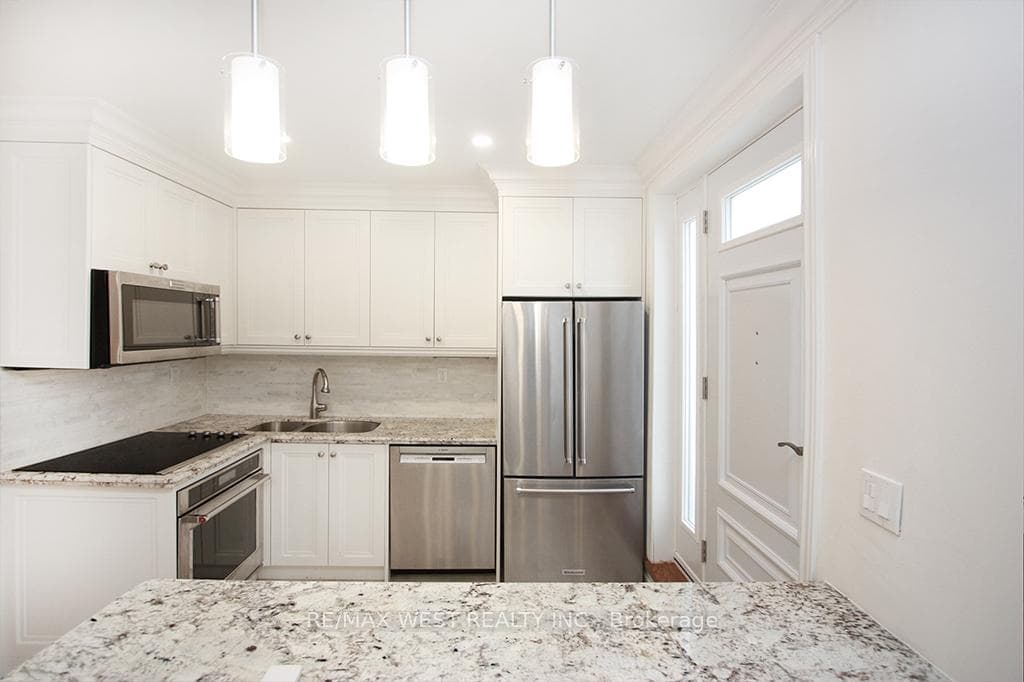 Kitchen Before Tenants