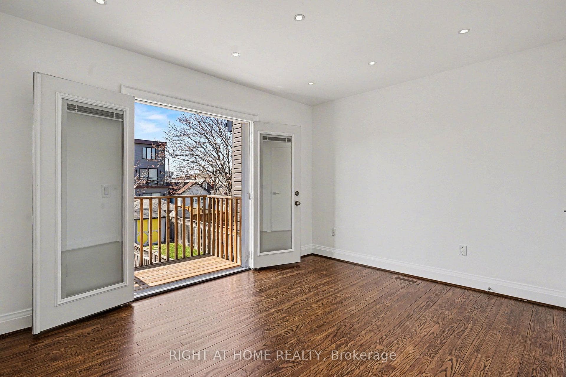 174 Rosethorn Avenue photo 10