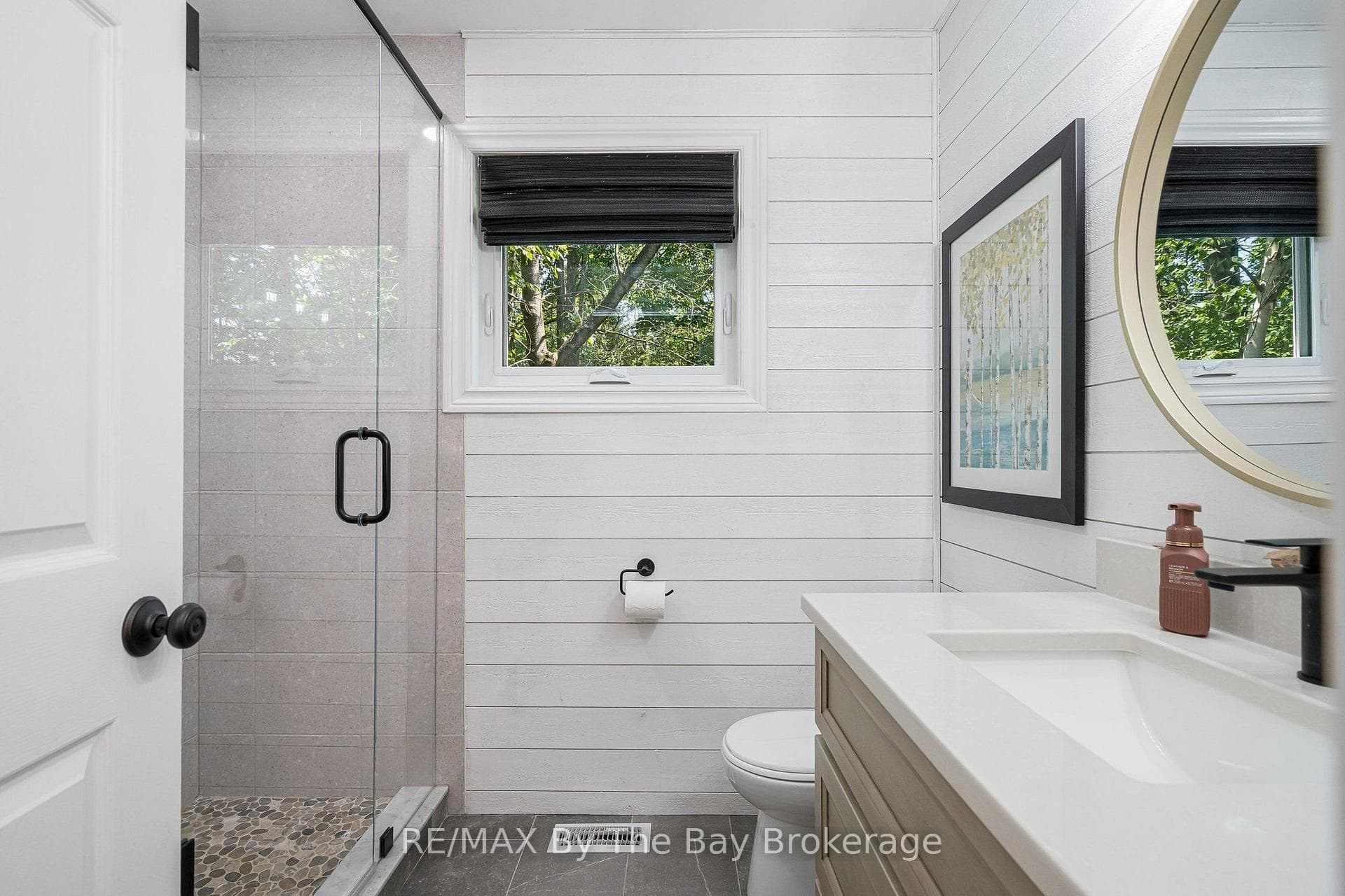 22 BRIDLEWOOD Crescent photo 34