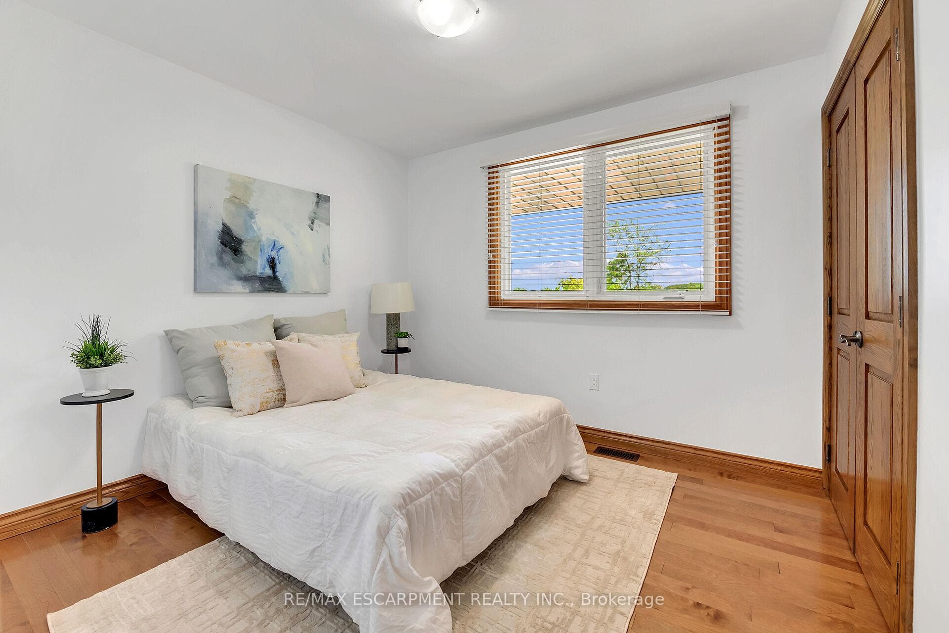 617 Eighth Road photo 16