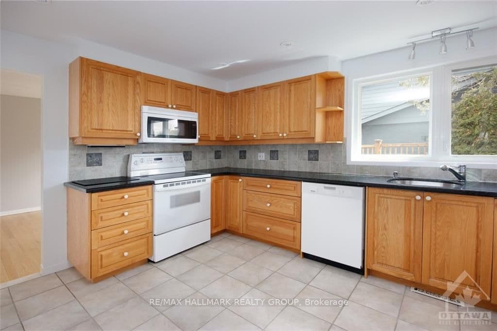 20 WELKIN Crescent photo 9