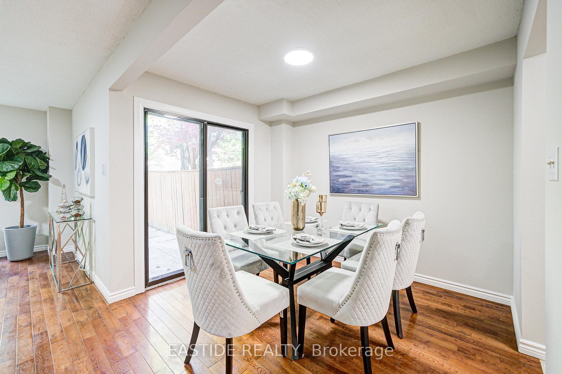 55 Ambercroft Boulevard photo 13