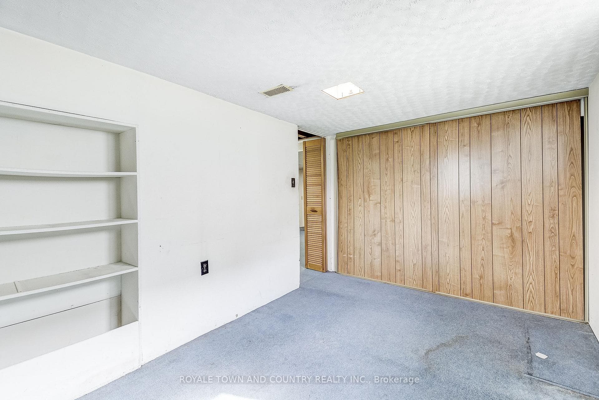 1205 Queenston Road photo 25
