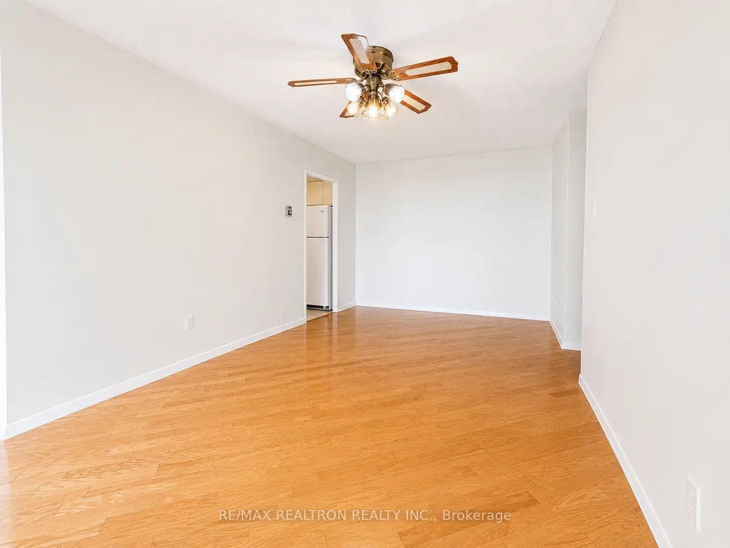 40 Baif Boulevard Unit 506 photo 9