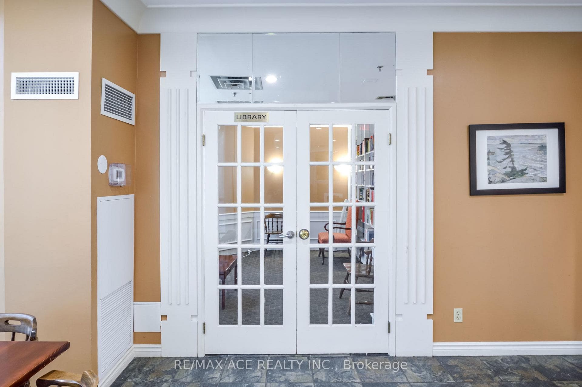 75 King Street Unit 201 photo 34
