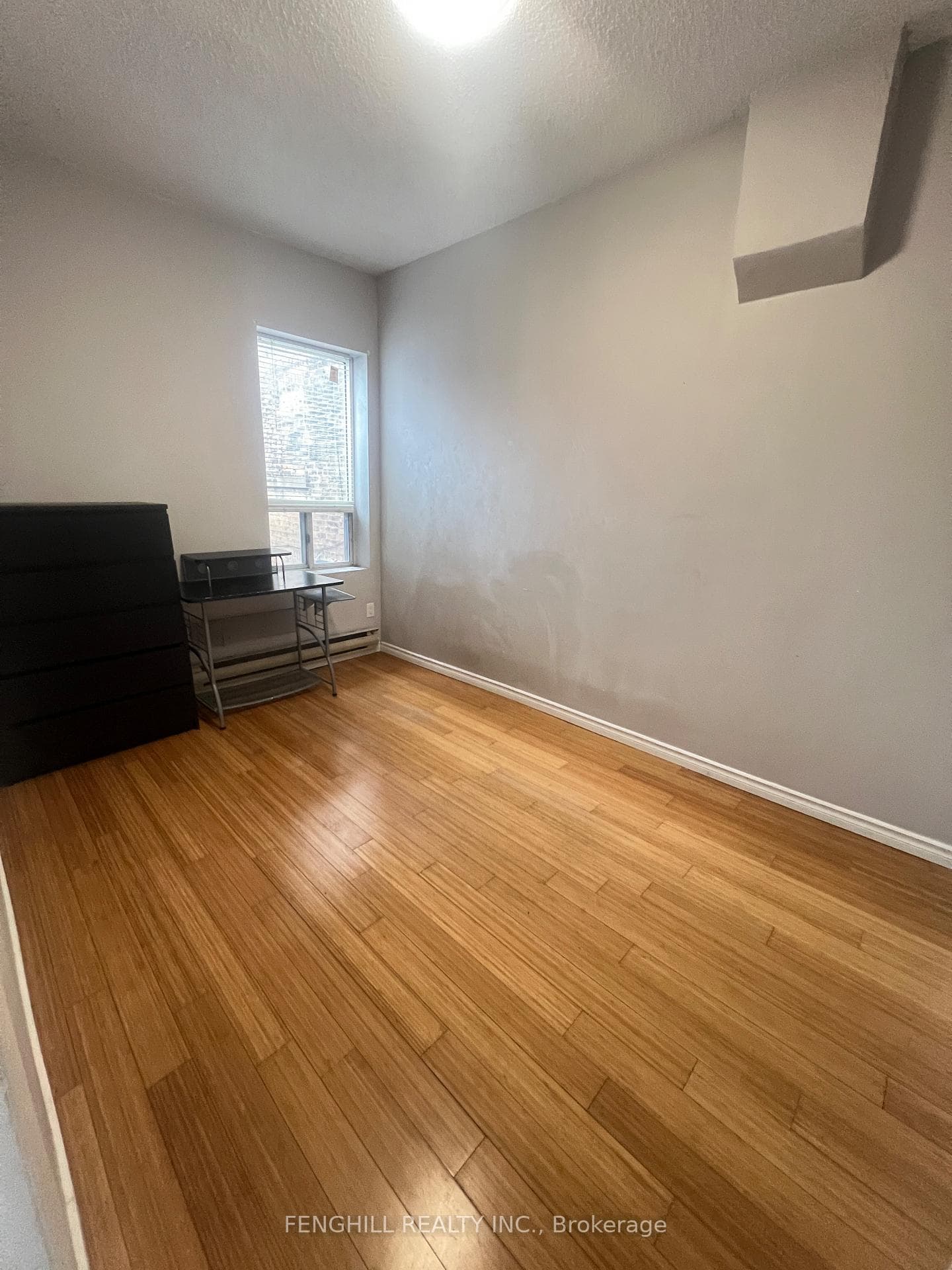 678 Bathurst Street Unit 2 photo 9