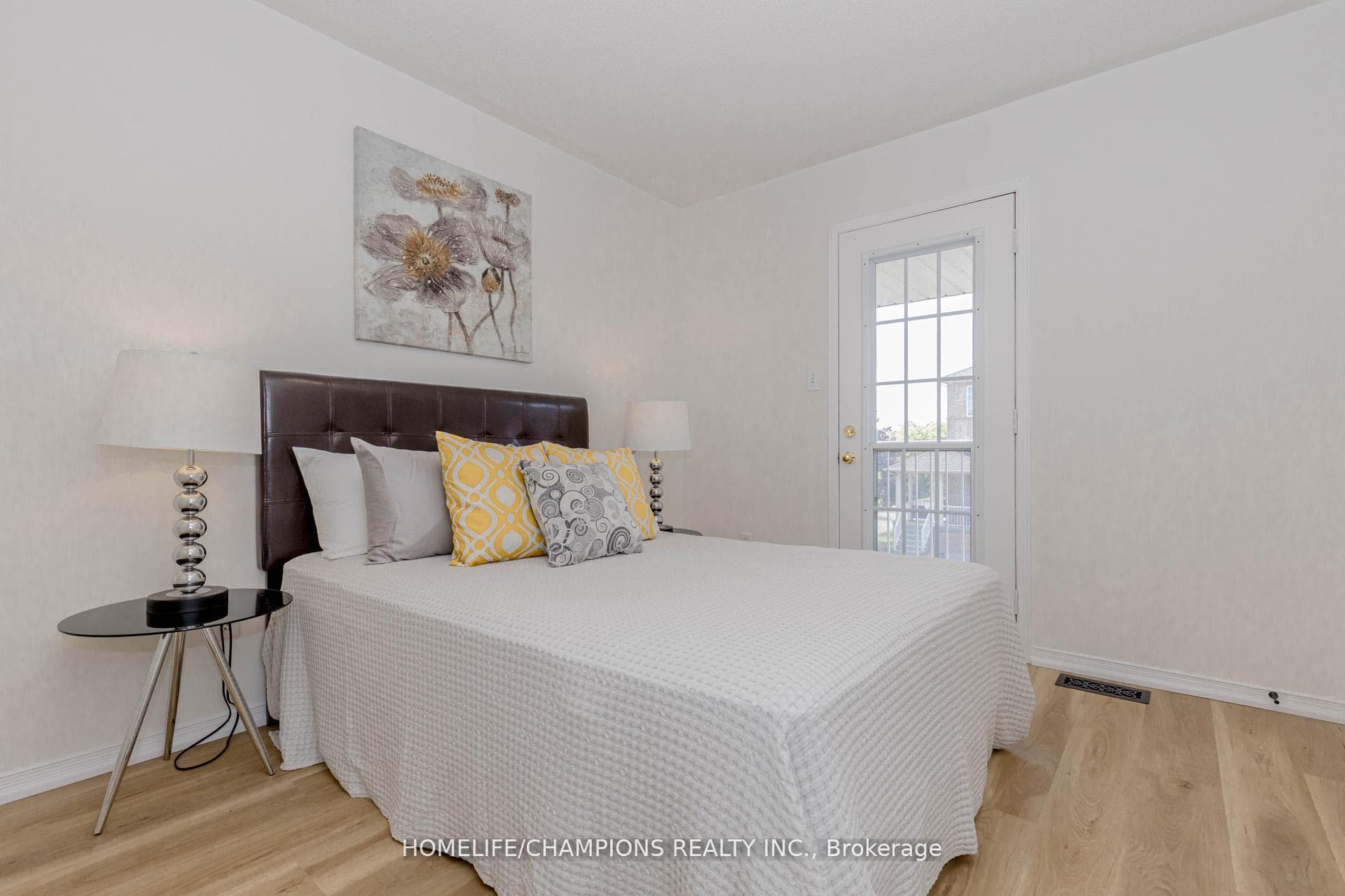 27 Tasker Crescent photo 17