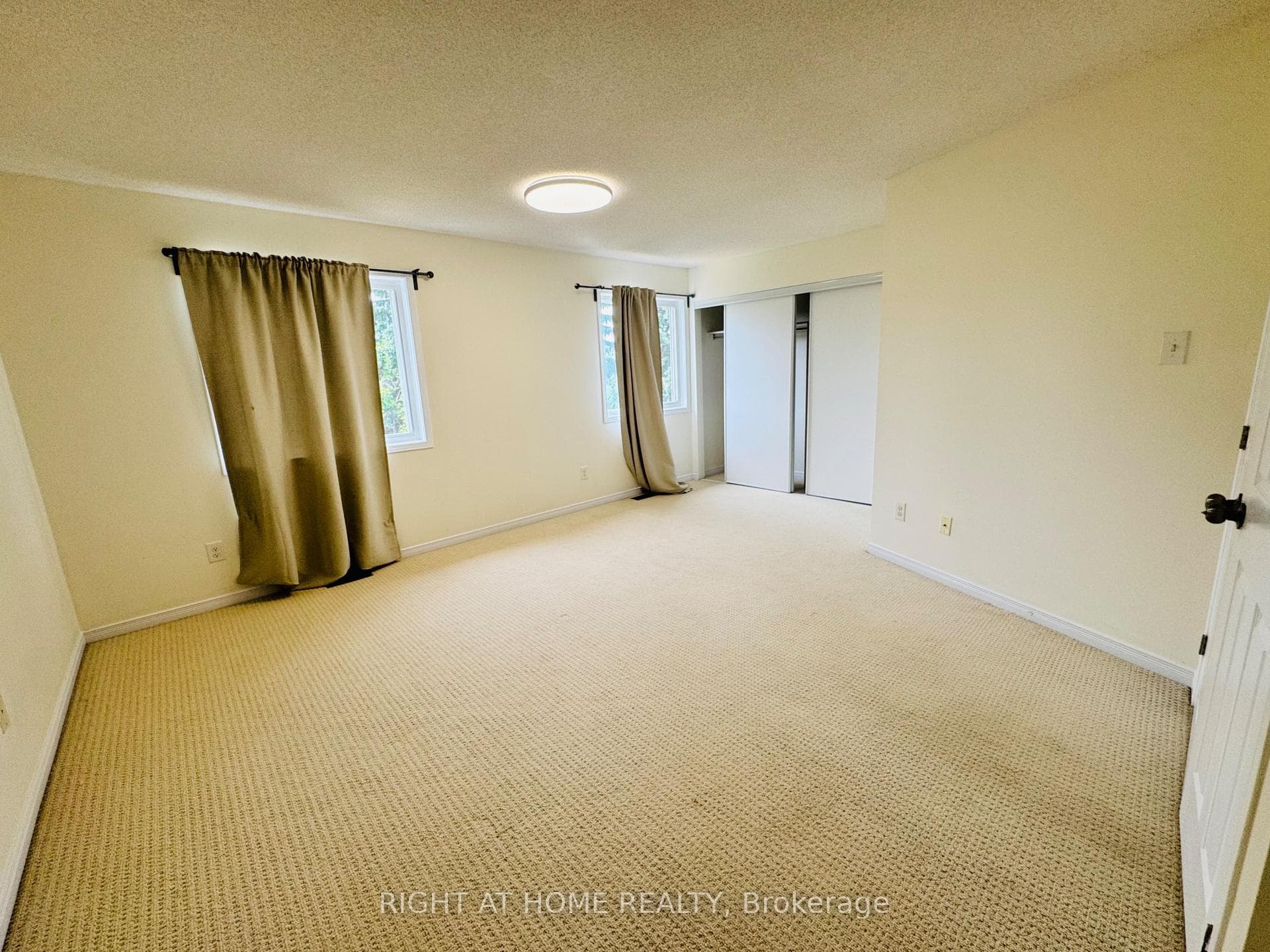 1069 Marconi Avenue photo 18