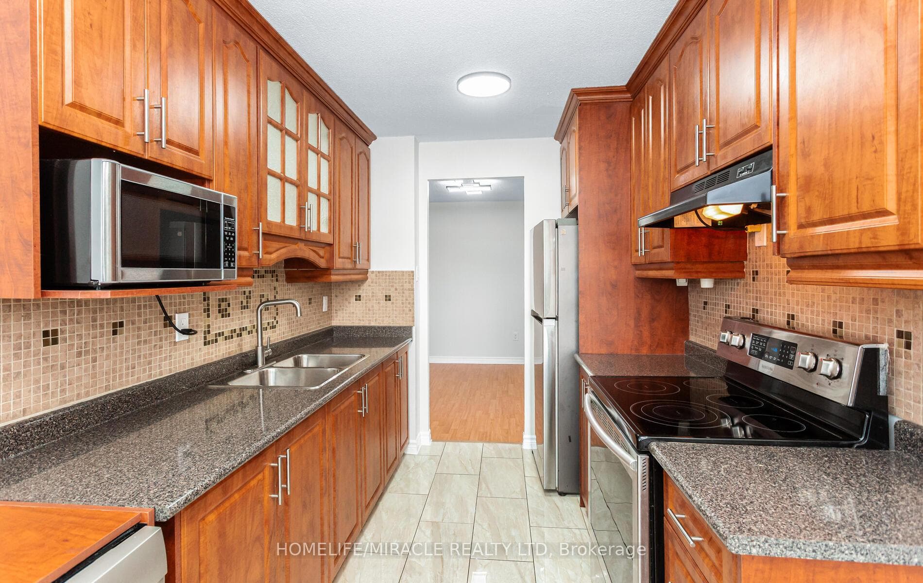 15 Kensington Road Unit 1102 photo 25