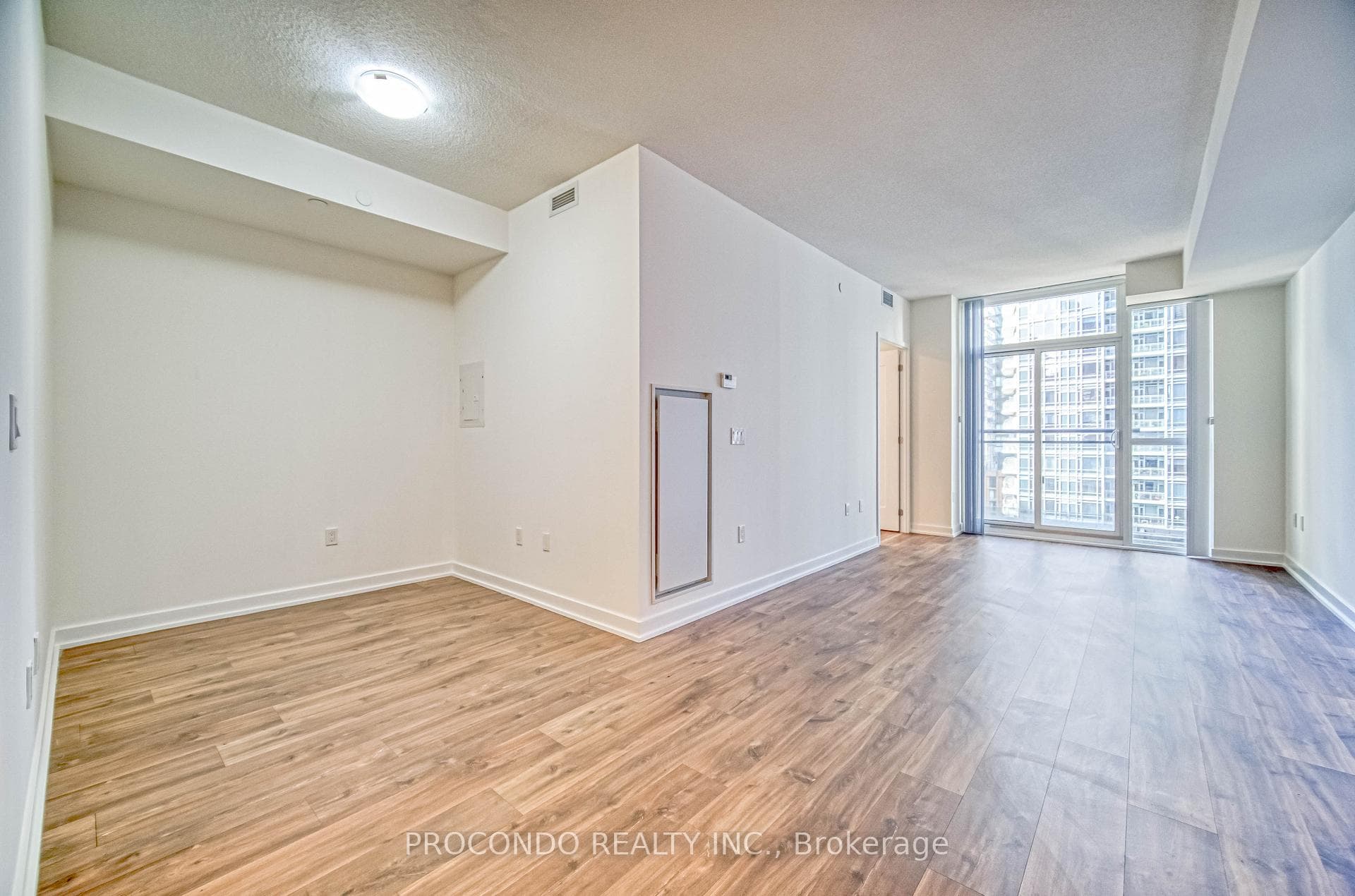 99 John Street Unit 1405 photo 15