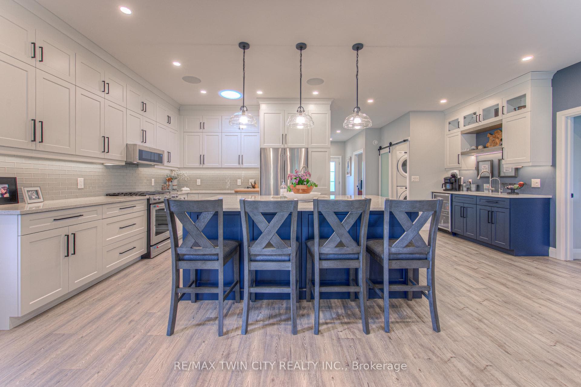 2255 Webster Street photo 9
