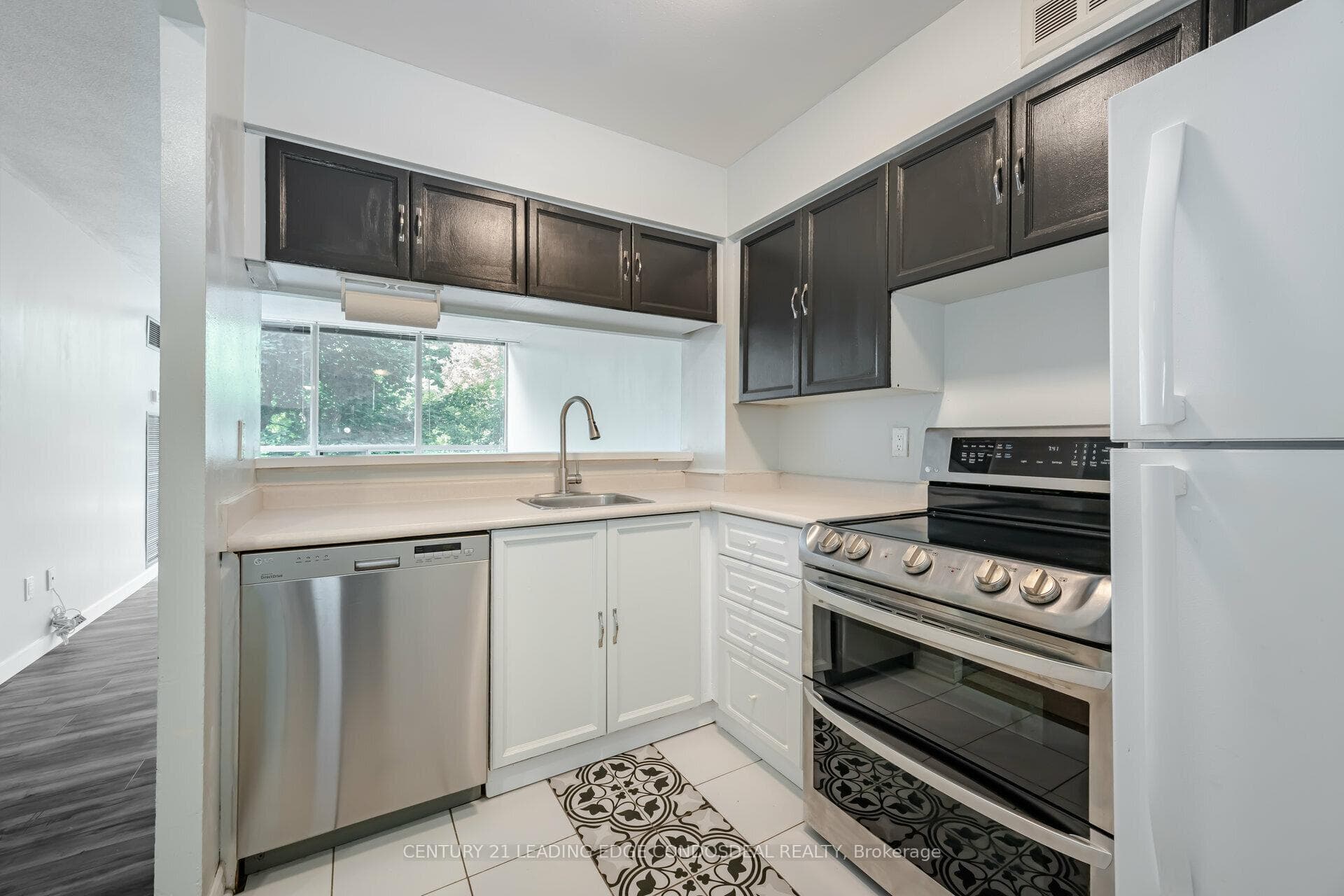 3050 Ellesmere Road Unit 208 photo 17