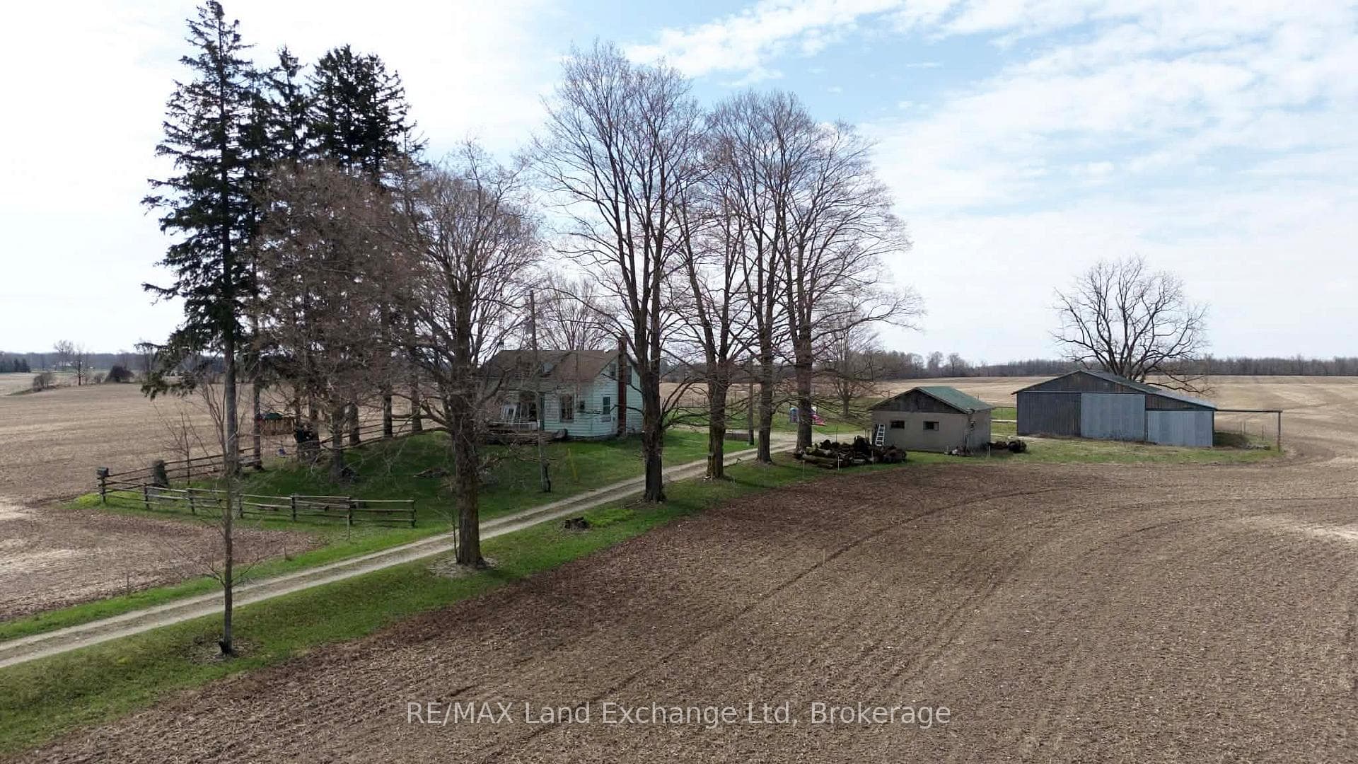 42451 Cranbrook Road photo 15