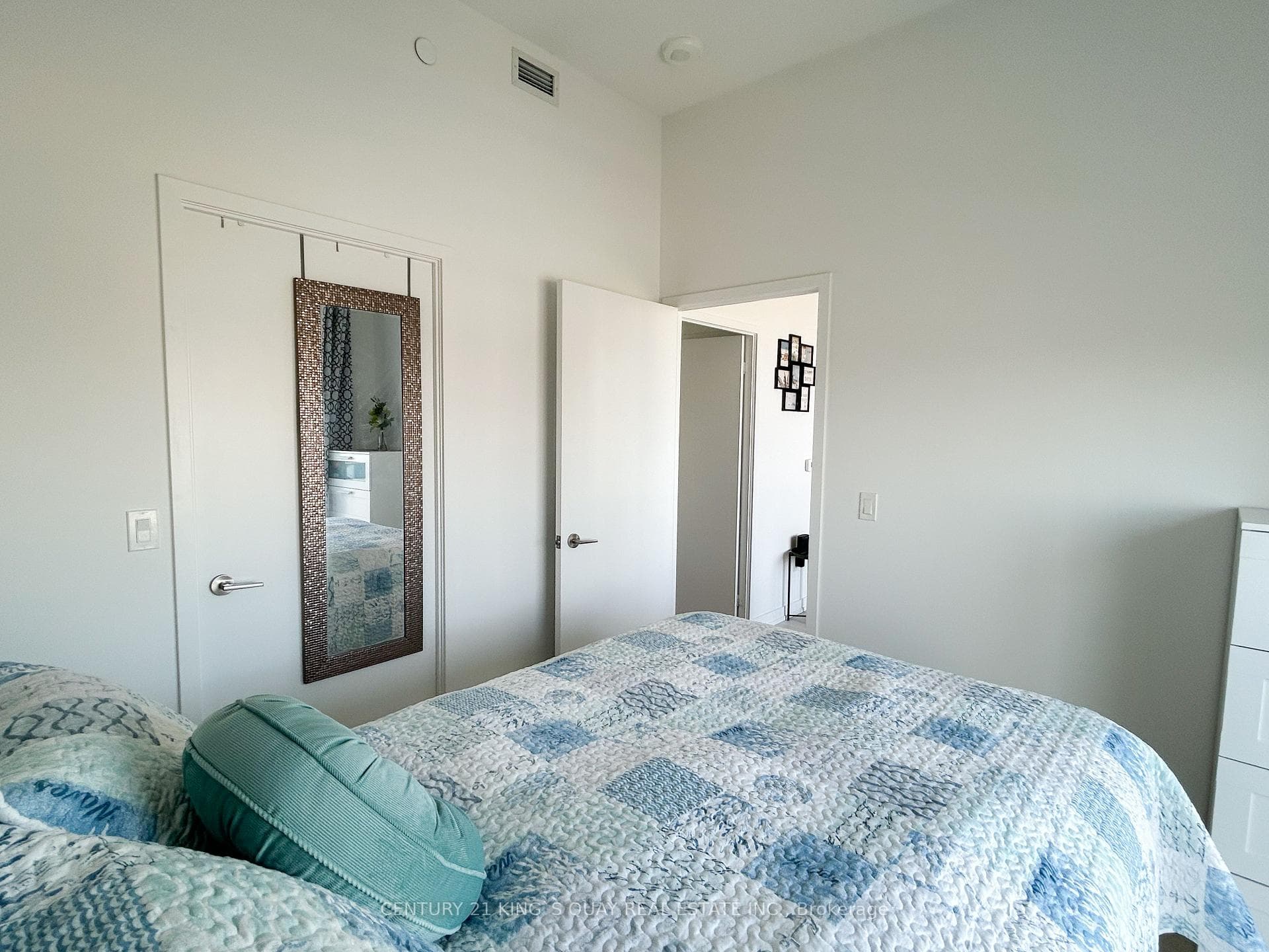 117 McMahon Drive Unit 2111 photo 23