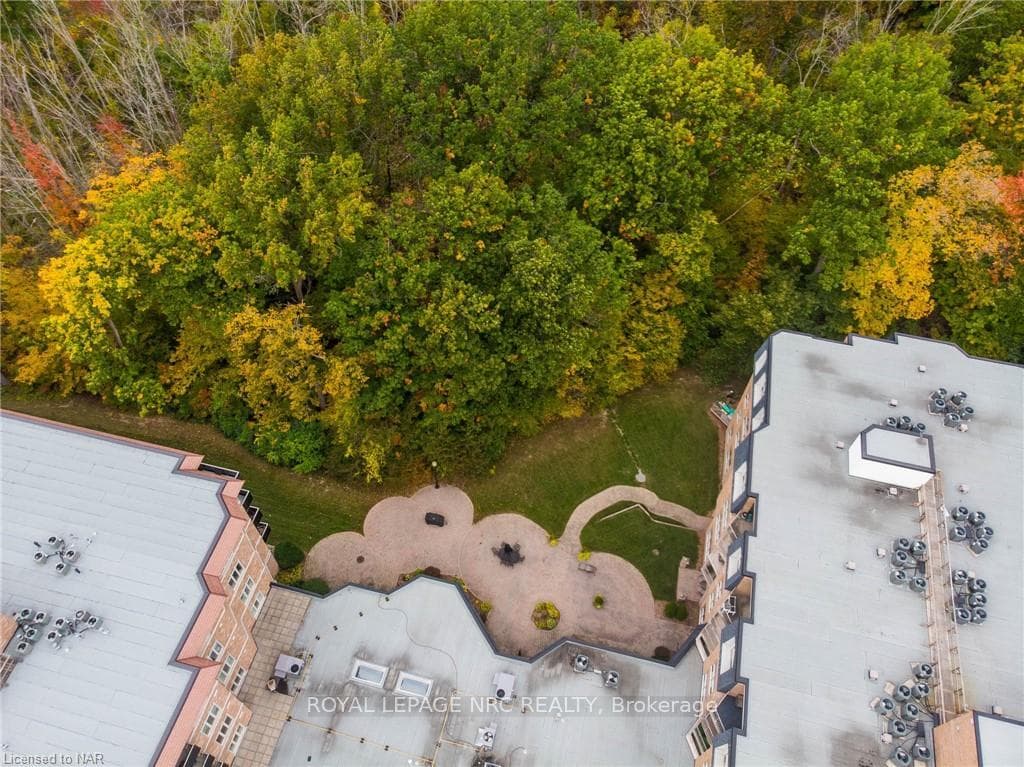 8111 Forest Glen Drive Unit 422 photo 13