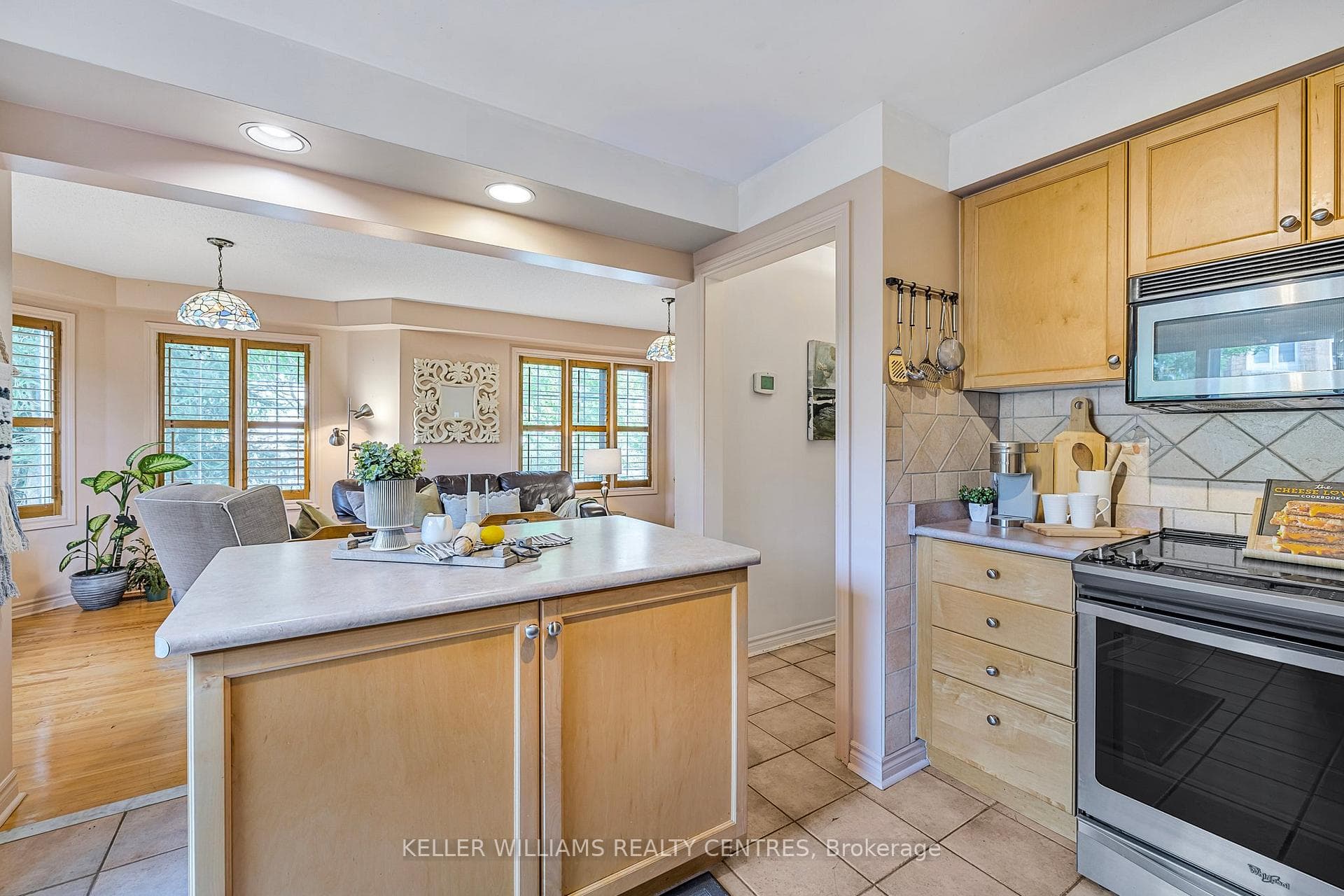 1 Silverdart Crescent photo 13
