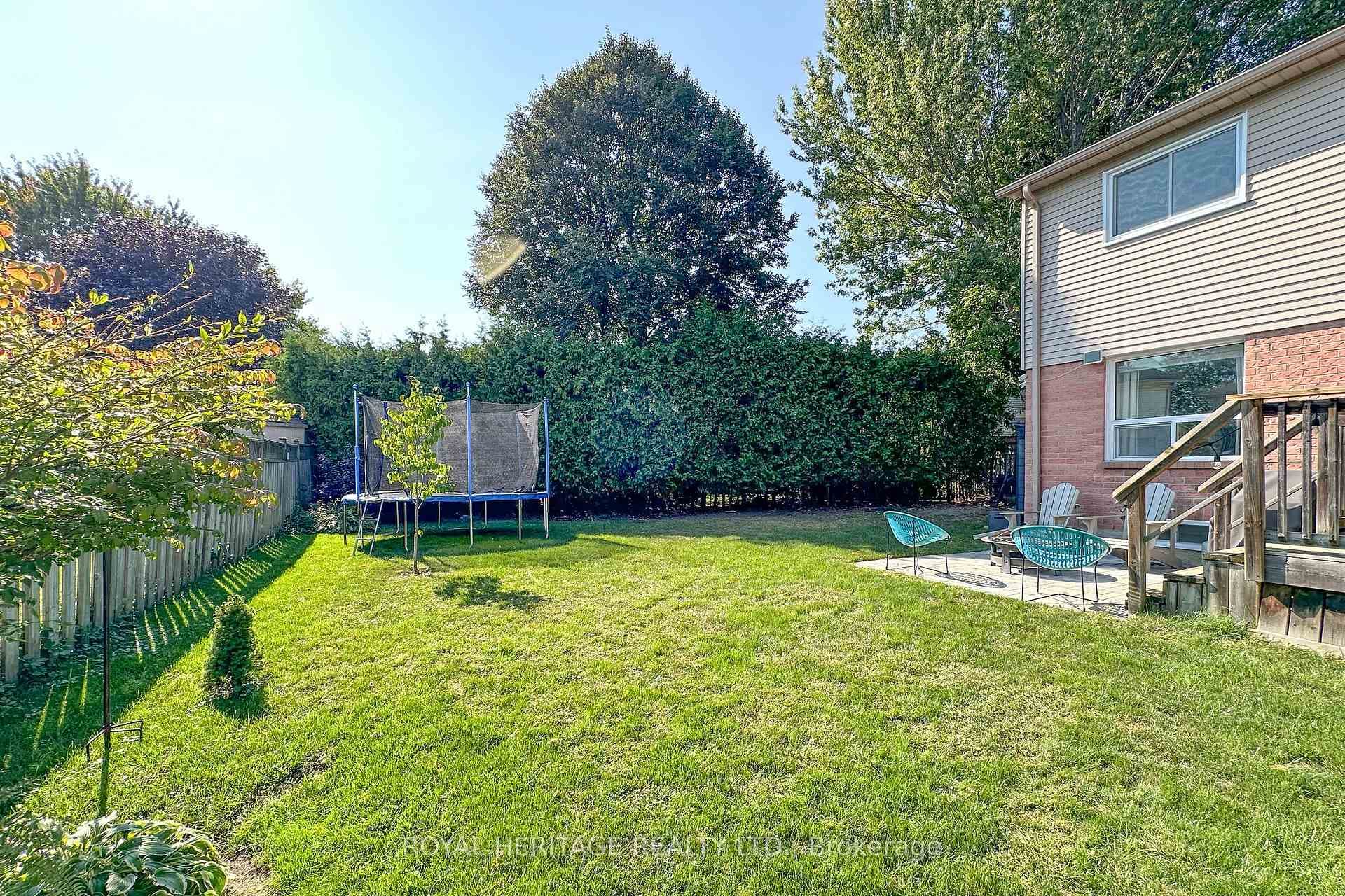 3 Hillhurst Crescent photo 29