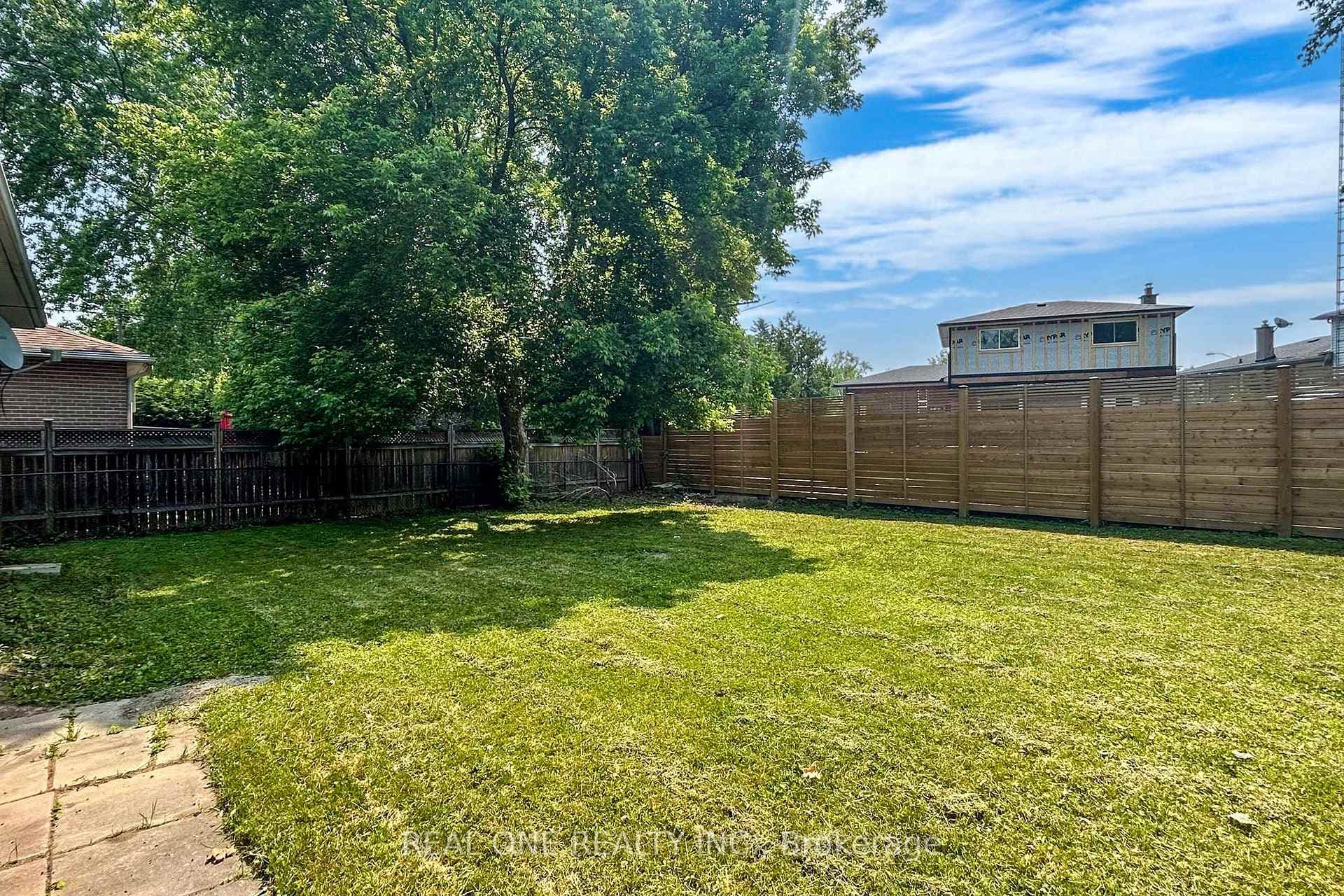 105 Aurora Heights Drive photo 21