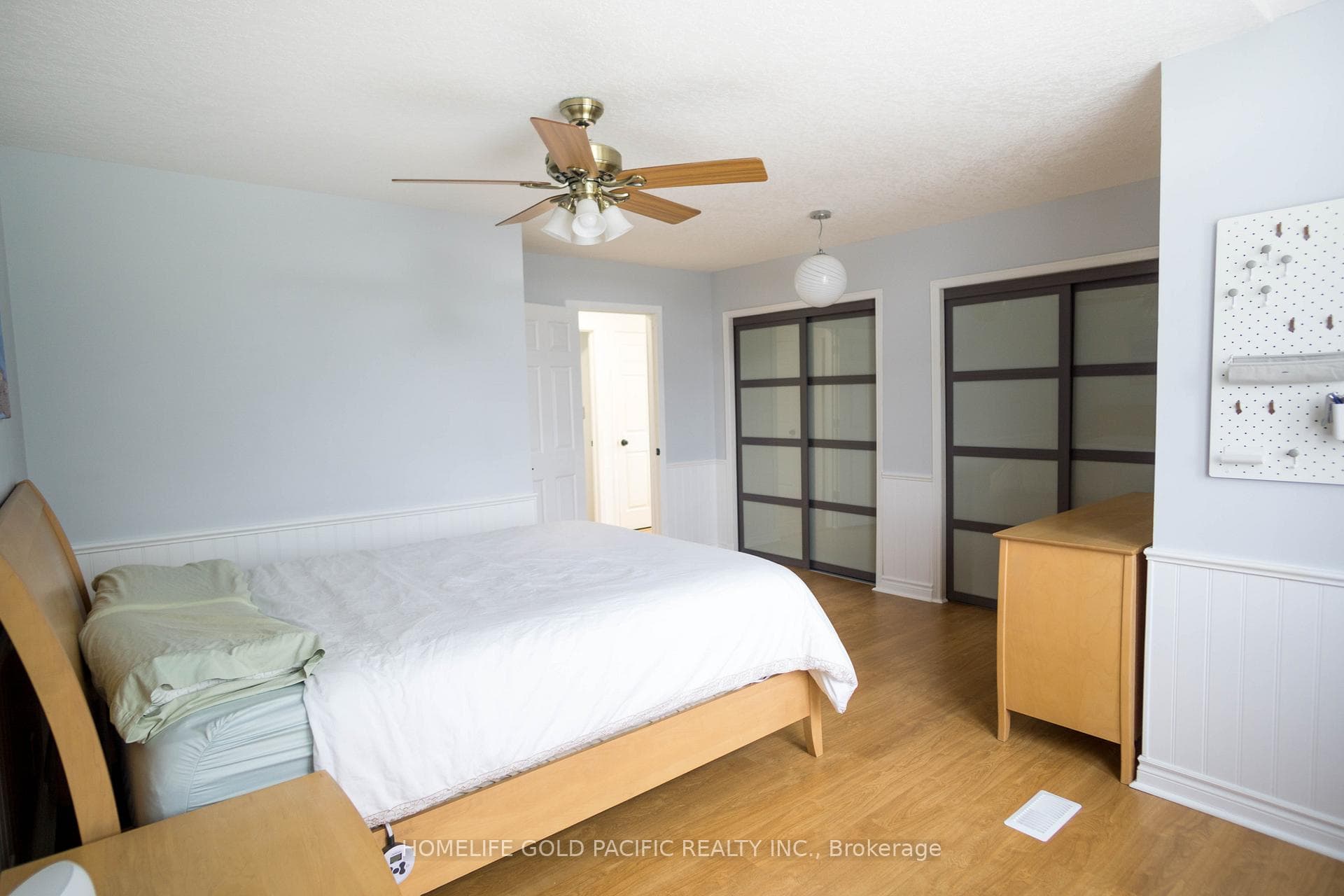 655 Inglis Falls Place photo 16