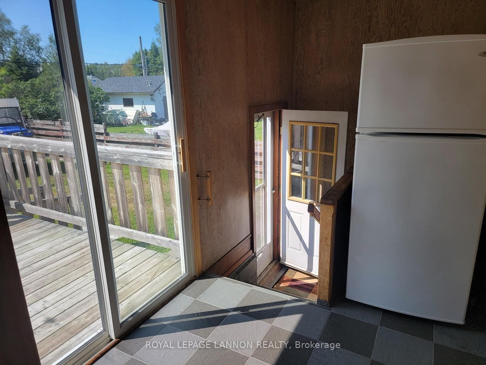 316 Newman Street photo 26