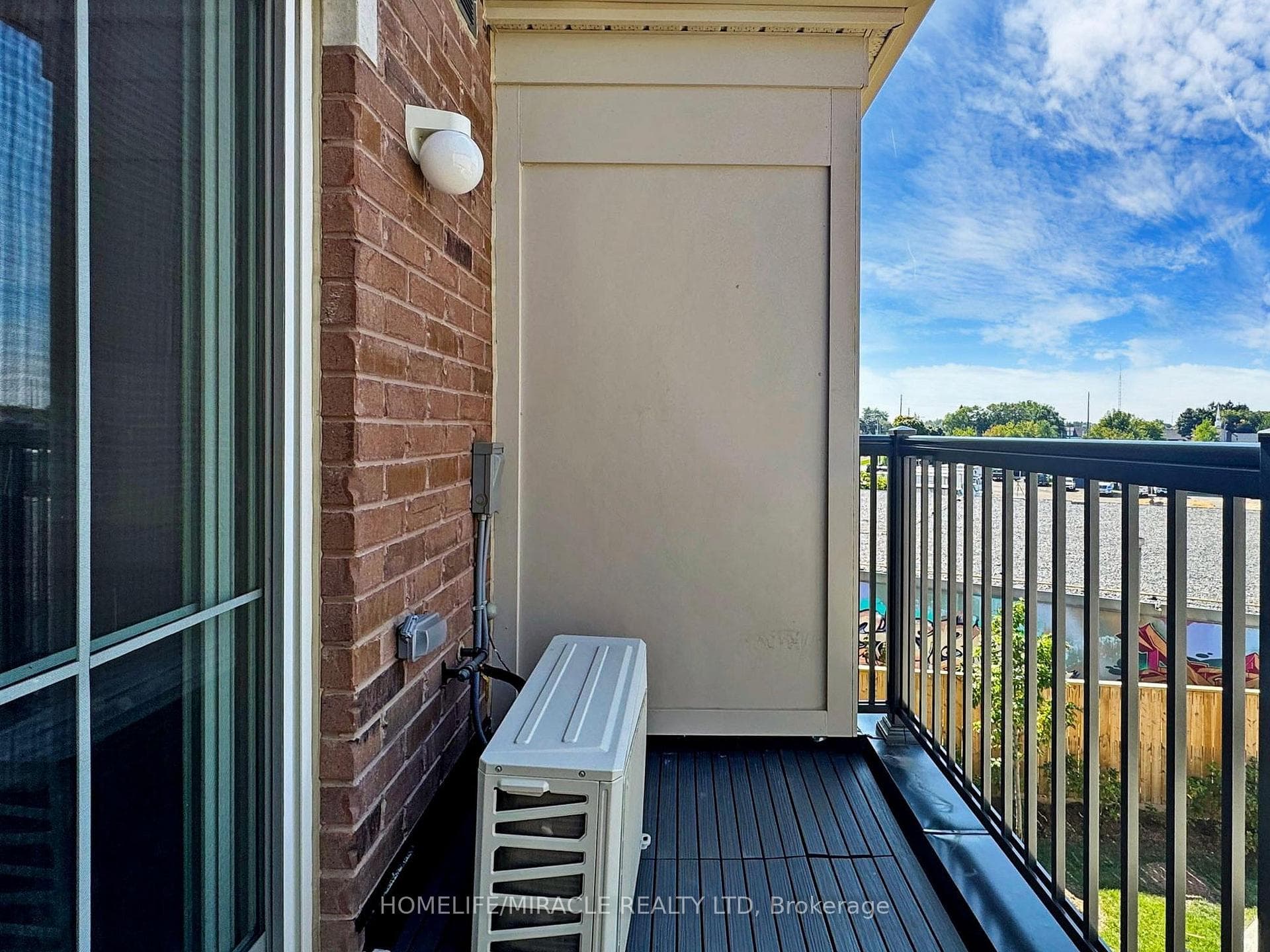 490 Beresford Path Unit 9 UPPER photo 25