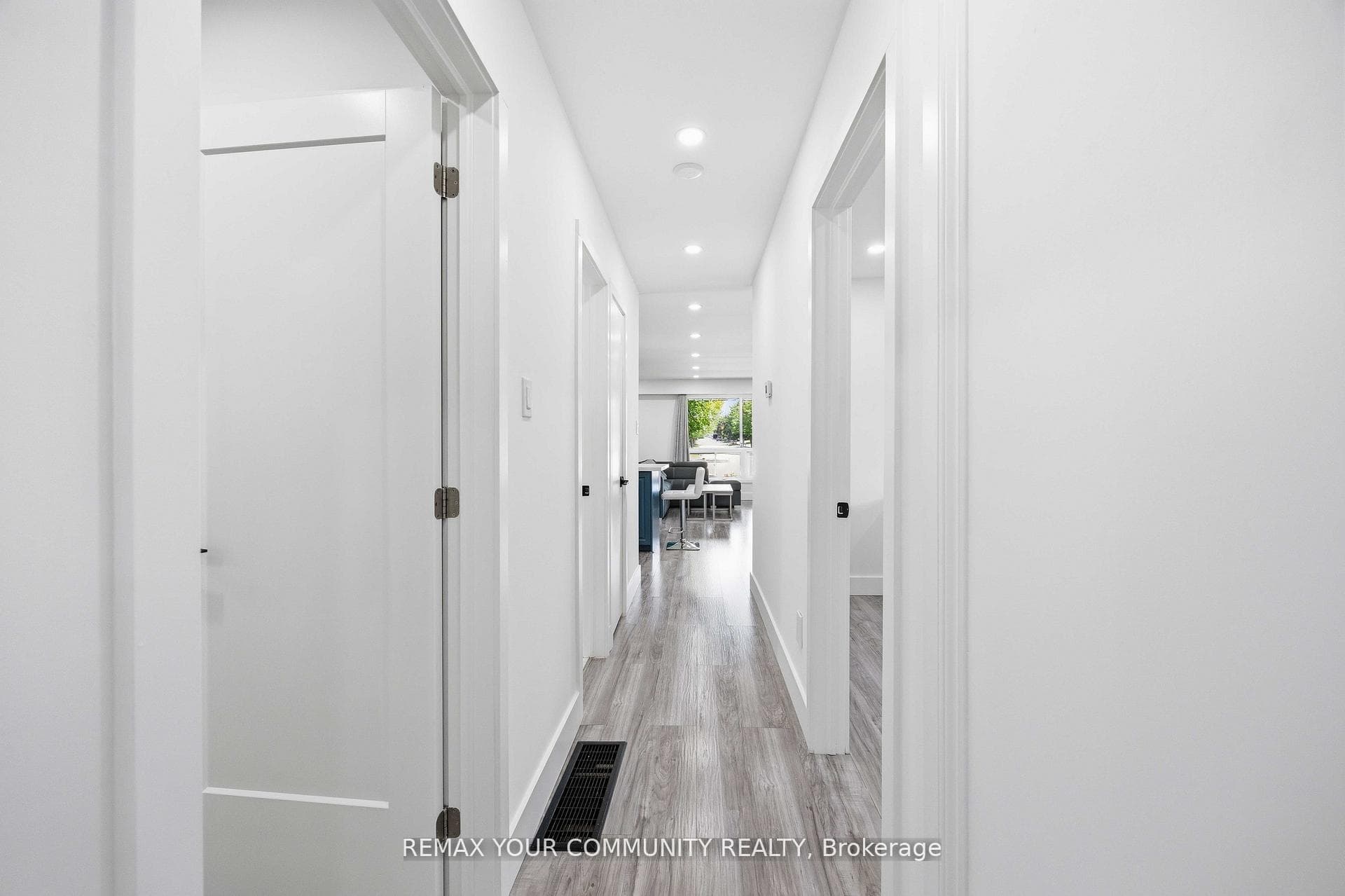 244 East Street photo 17