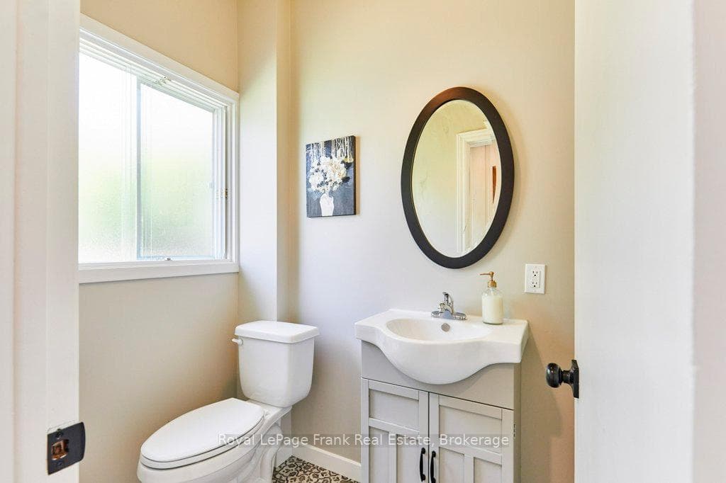 156 Acton Road photo 31