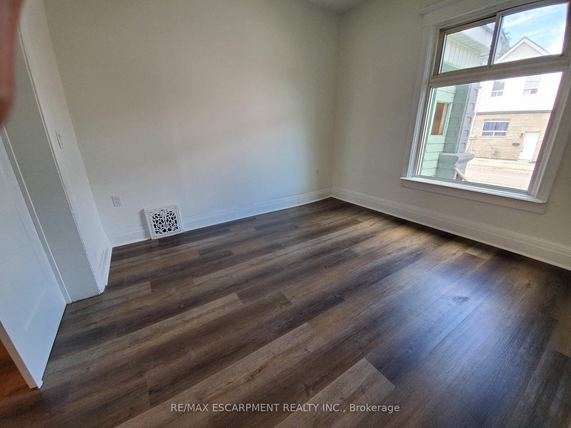 198 Sherman Avenue Unit 1 photo 10