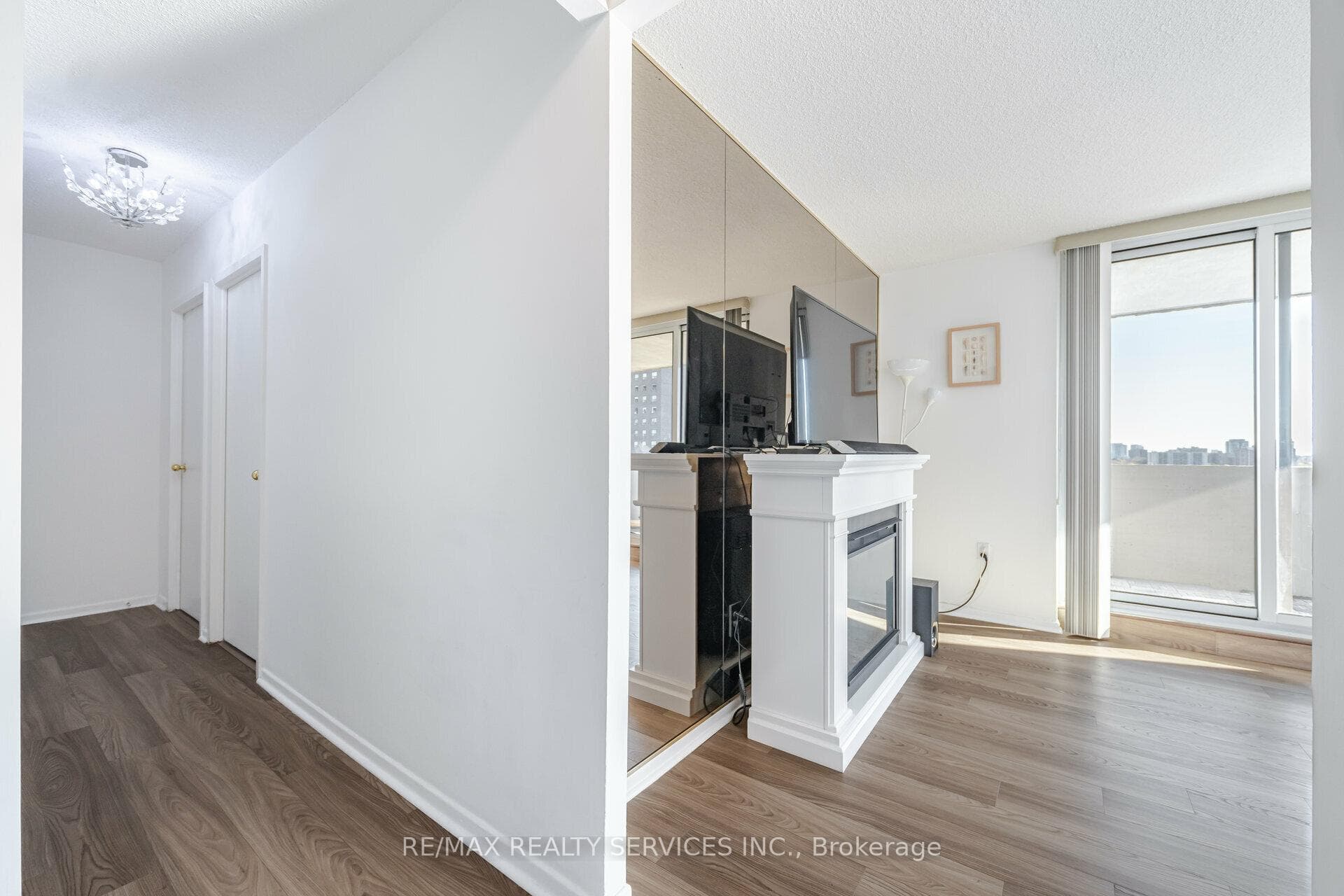 10 Muirhead Road Unit 1103 photo 7