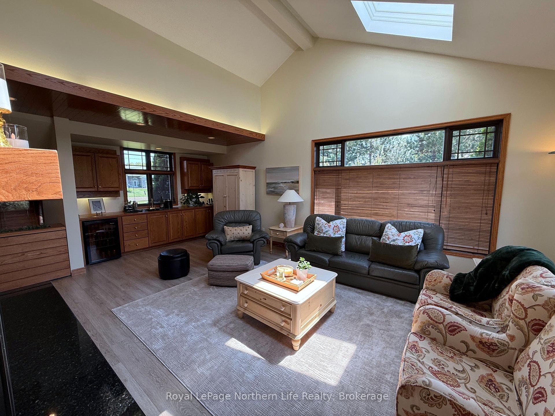 451 Champagne Road photo 7
