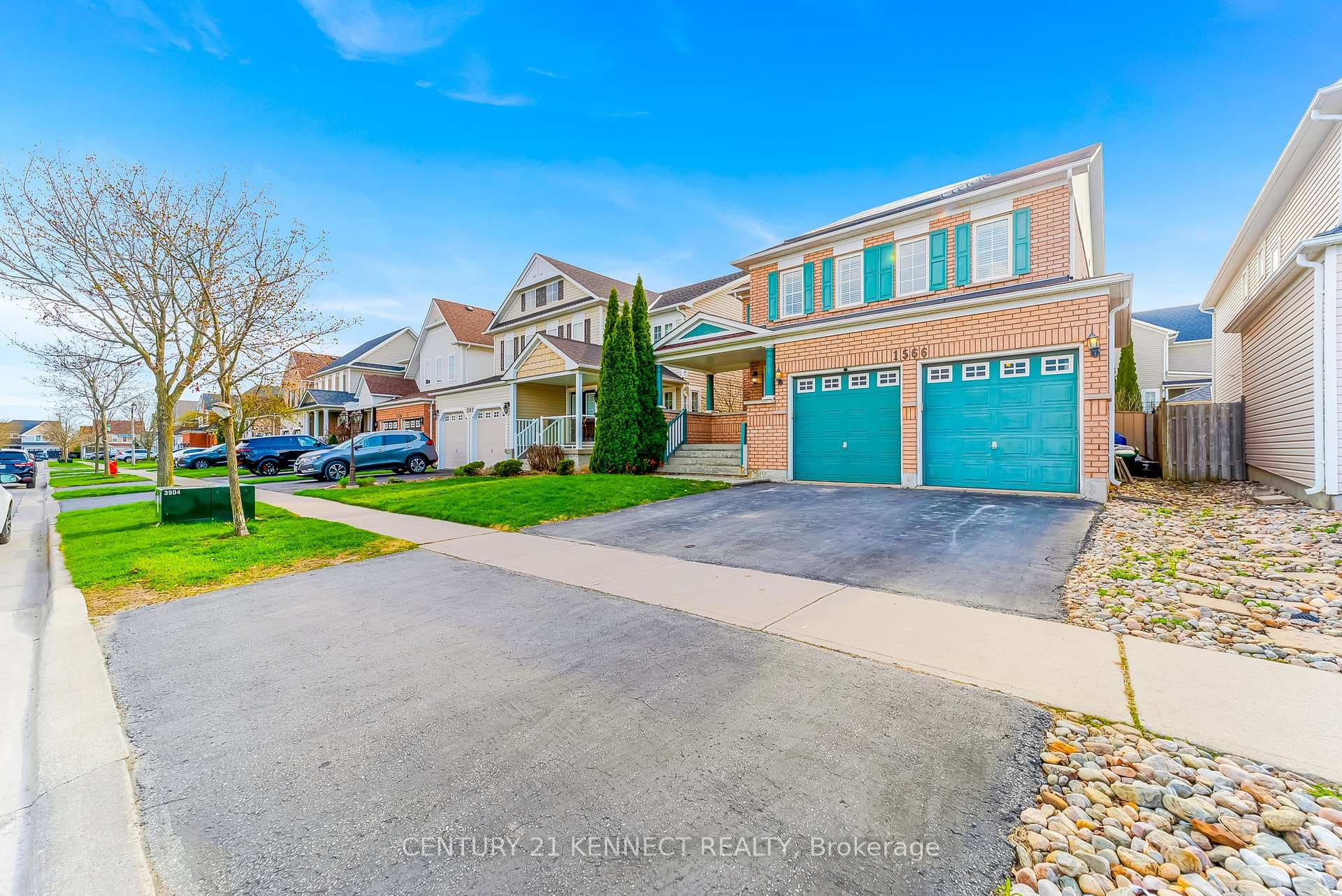 1566 Aldergrove Drive photo 3